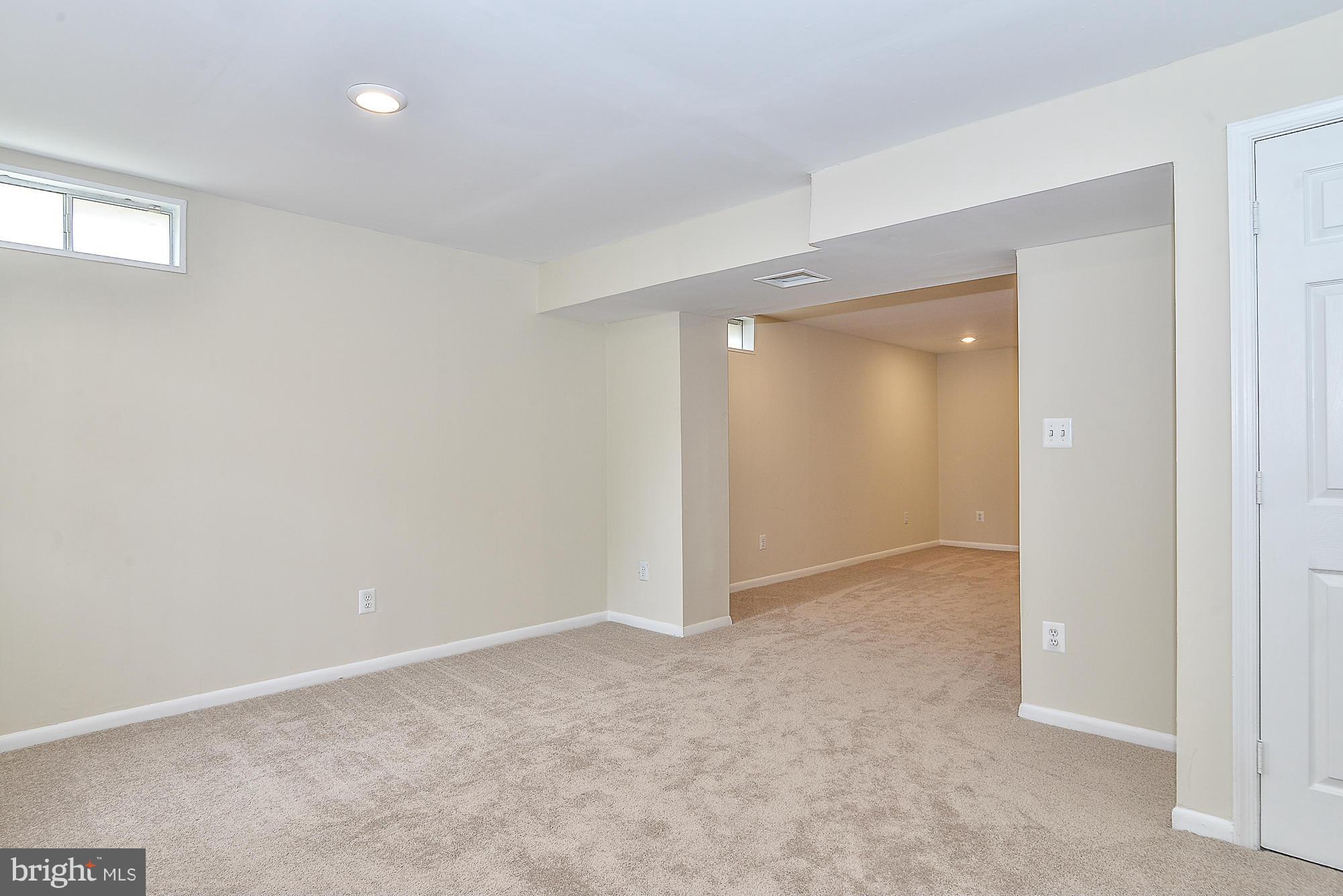 CRESTMONT - Residential