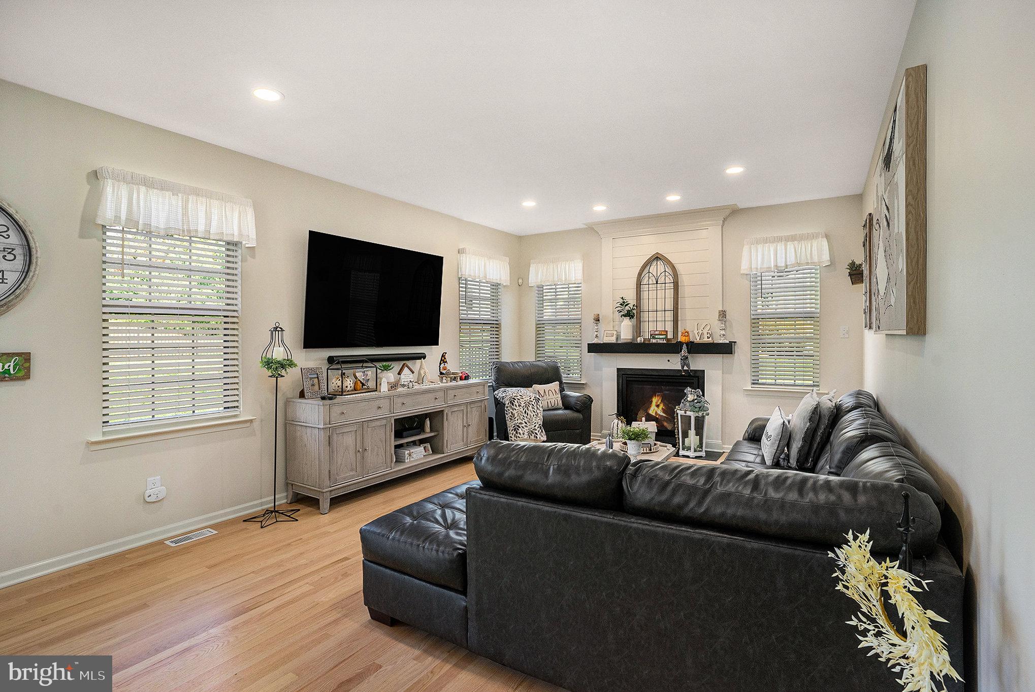 RAVENS CLAW - Residential