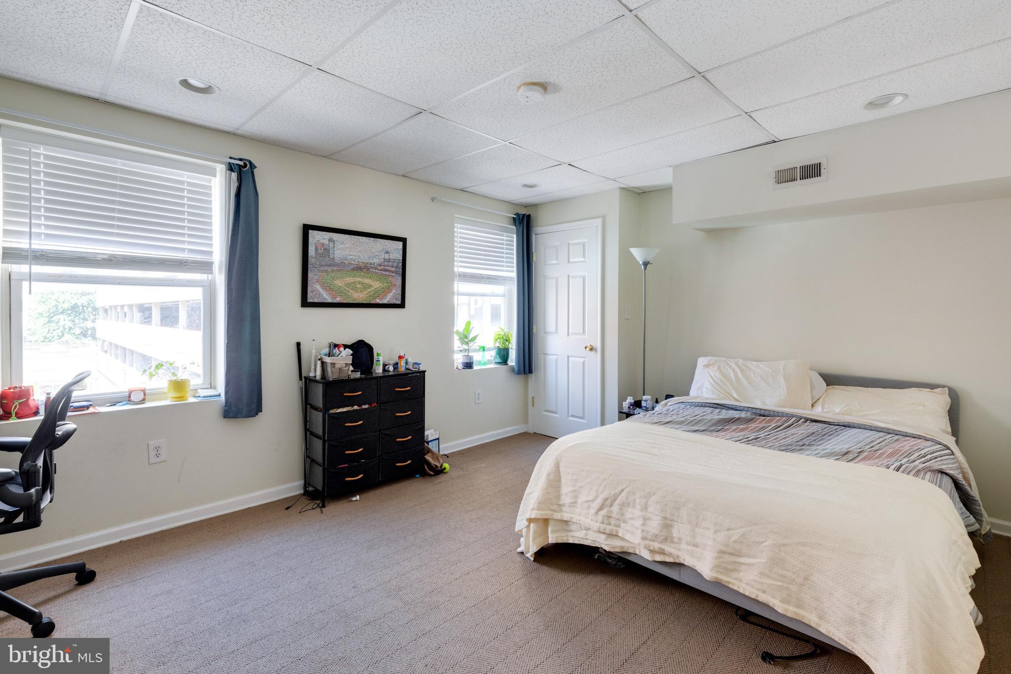 CENTER CITY - Residential Lease