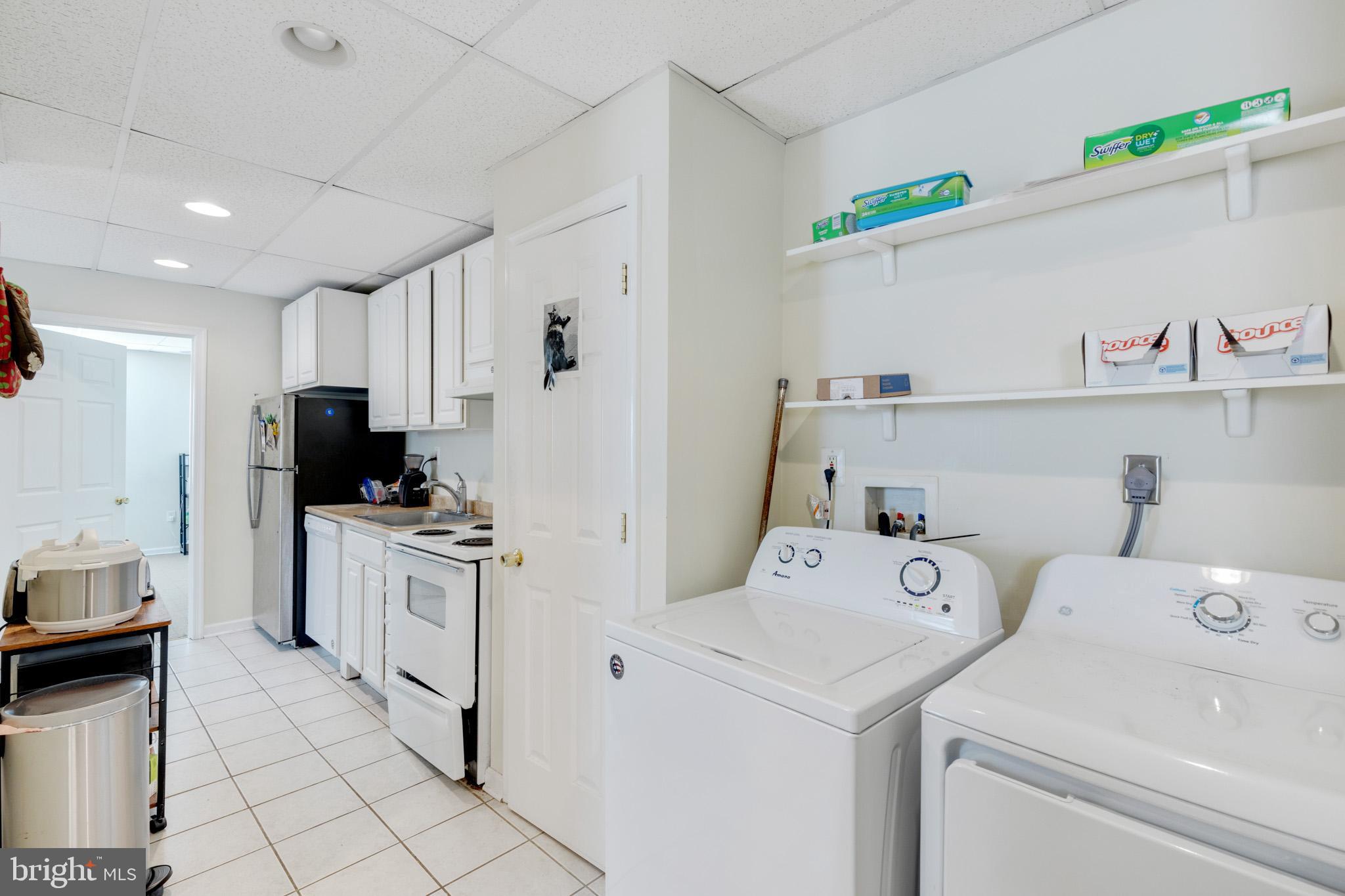 CENTER CITY - Residential Lease