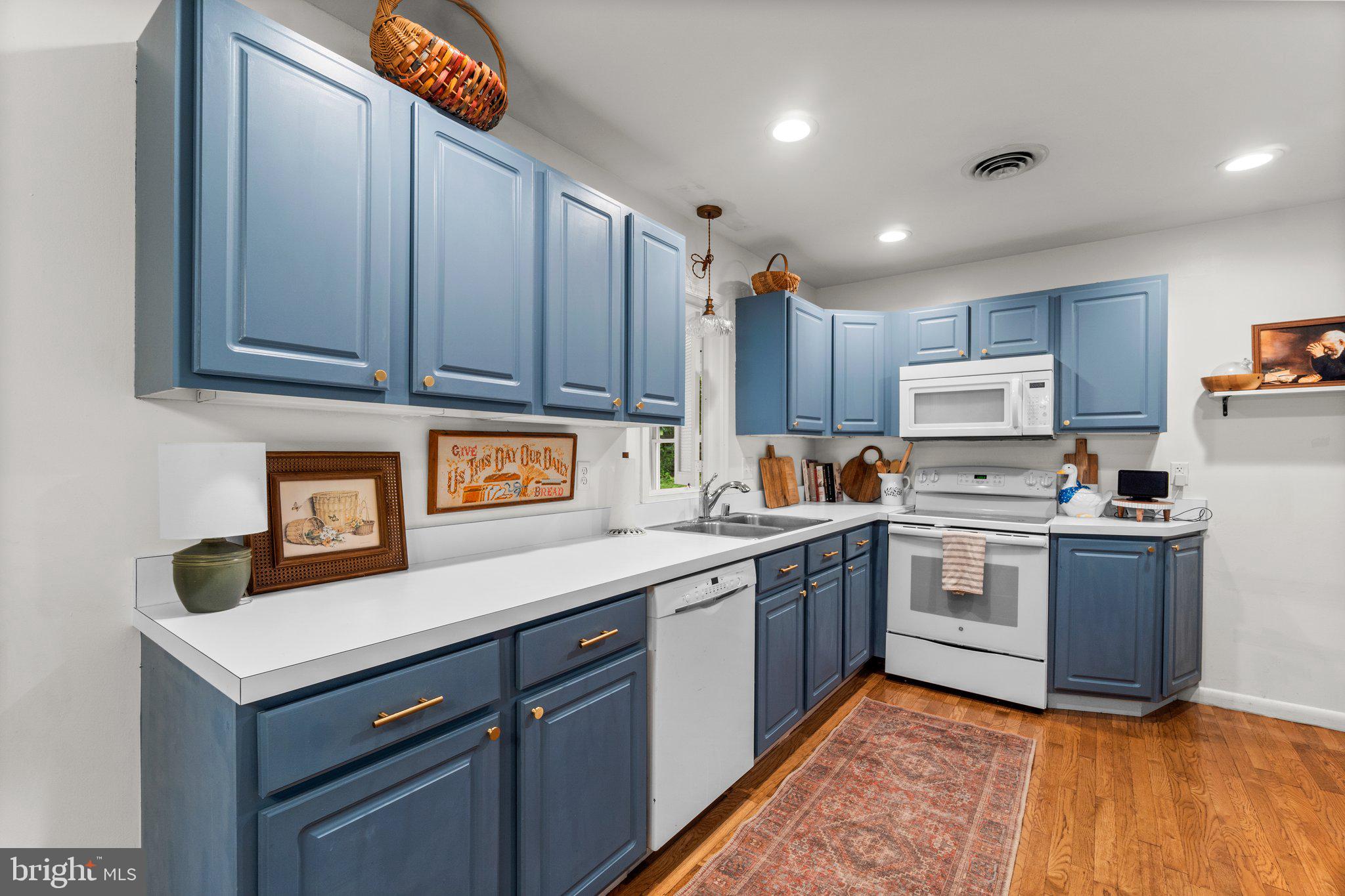 RESERVOIR RIDGE - Residential