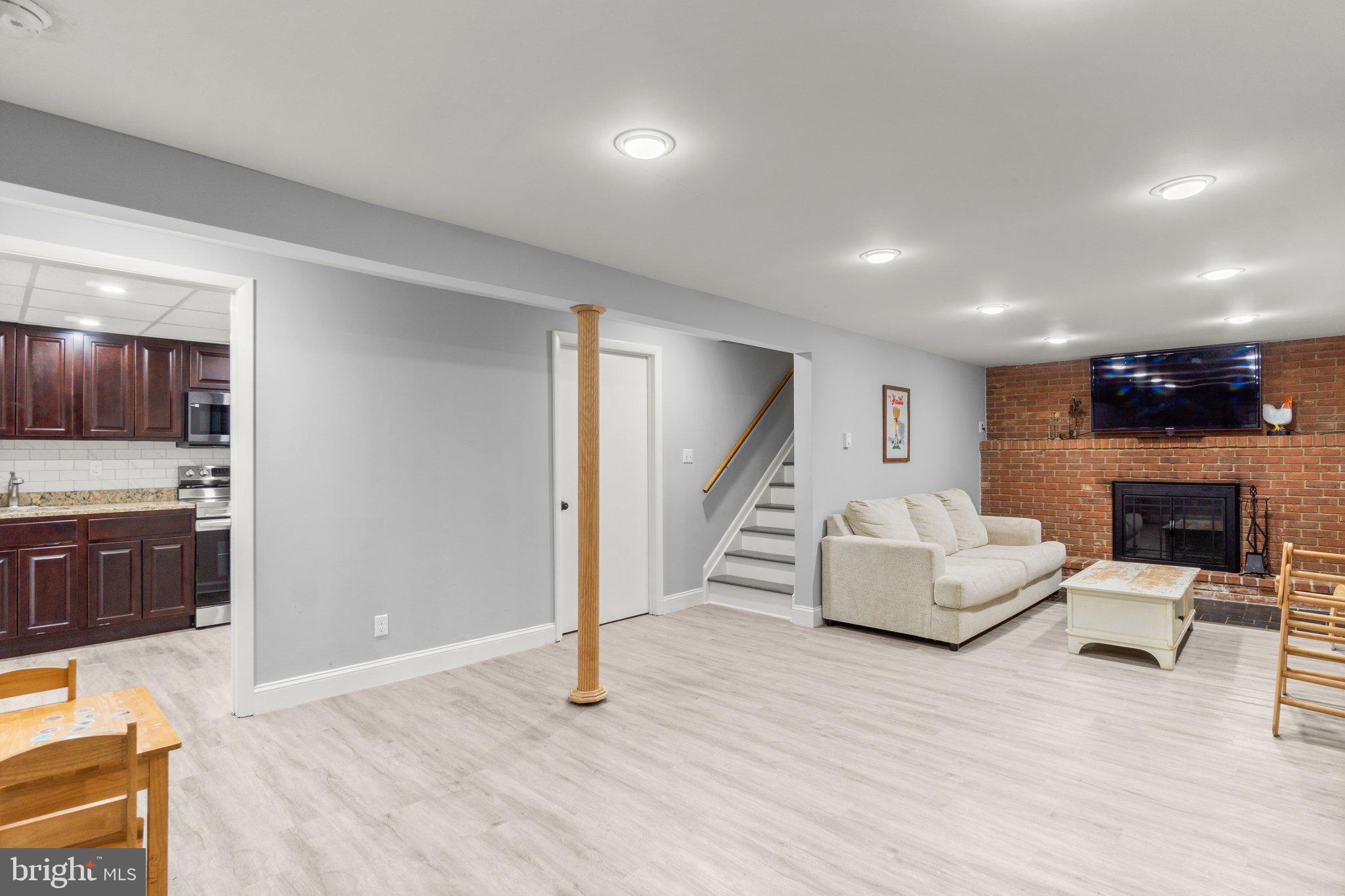 RESERVOIR RIDGE - Residential