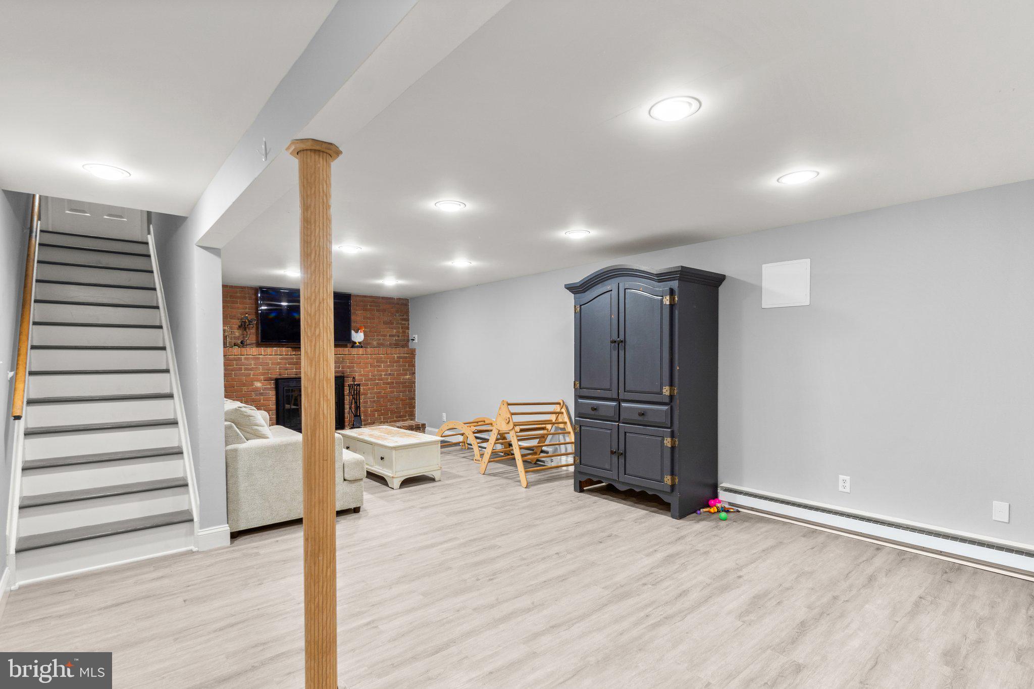 RESERVOIR RIDGE - Residential