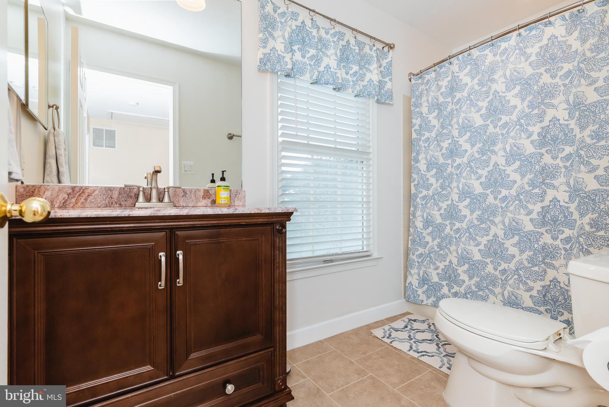 FOXBOROUGH FARMS - Residential