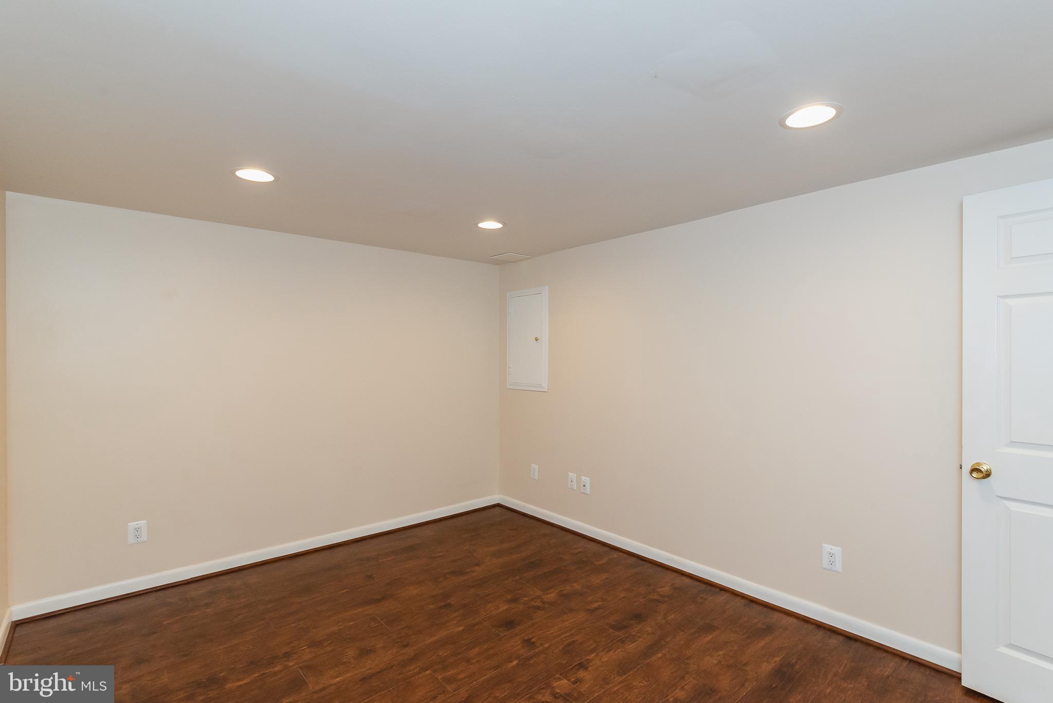 FOXBOROUGH FARMS - Residential