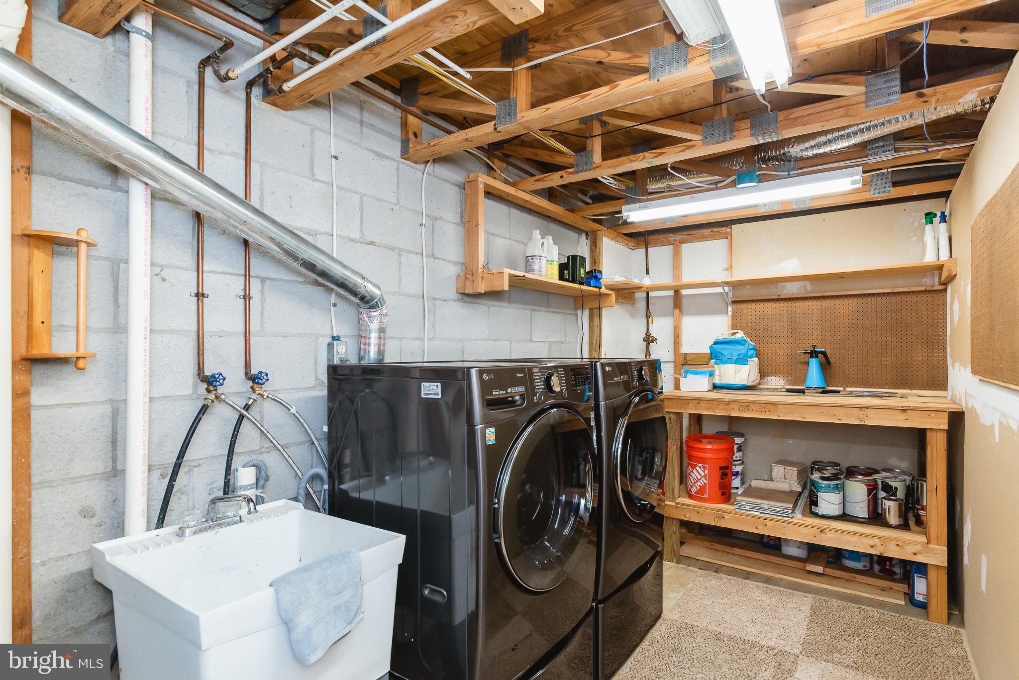 FOXBOROUGH FARMS - Residential