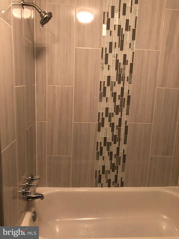 ARBORY CONDO PHASE ELEVE - Residential