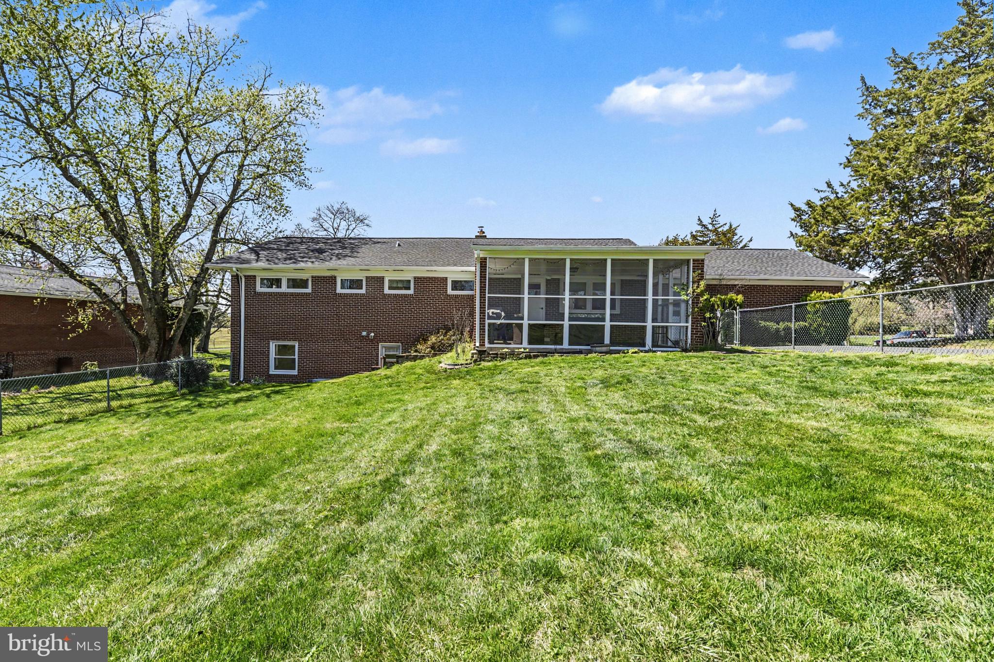 PERRY HALL MANOR - Residential