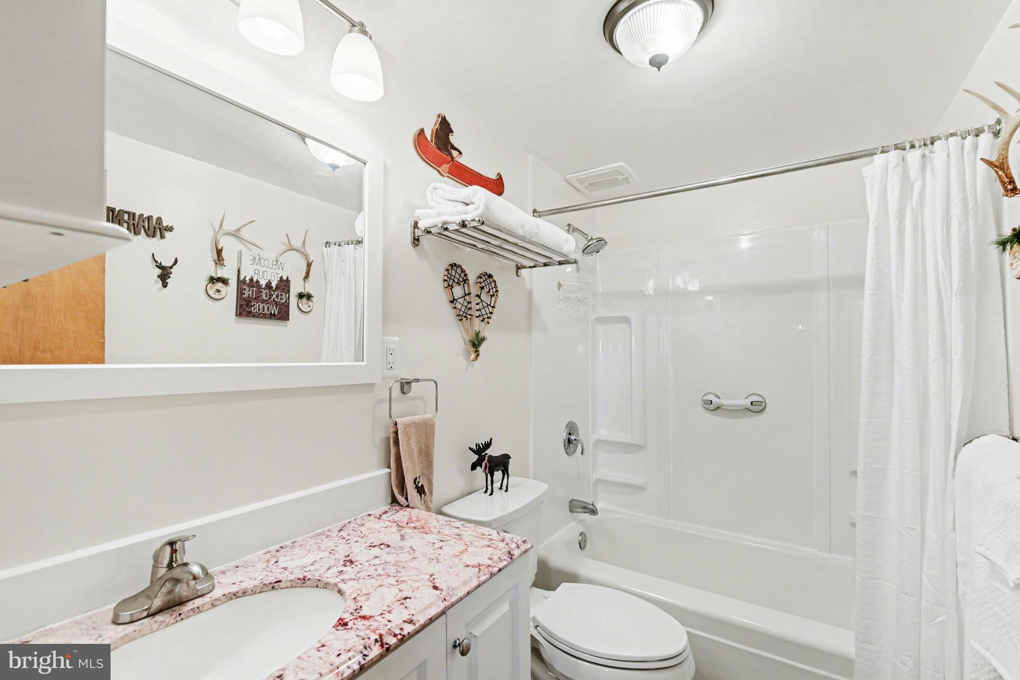 PERRY HALL MANOR - Residential