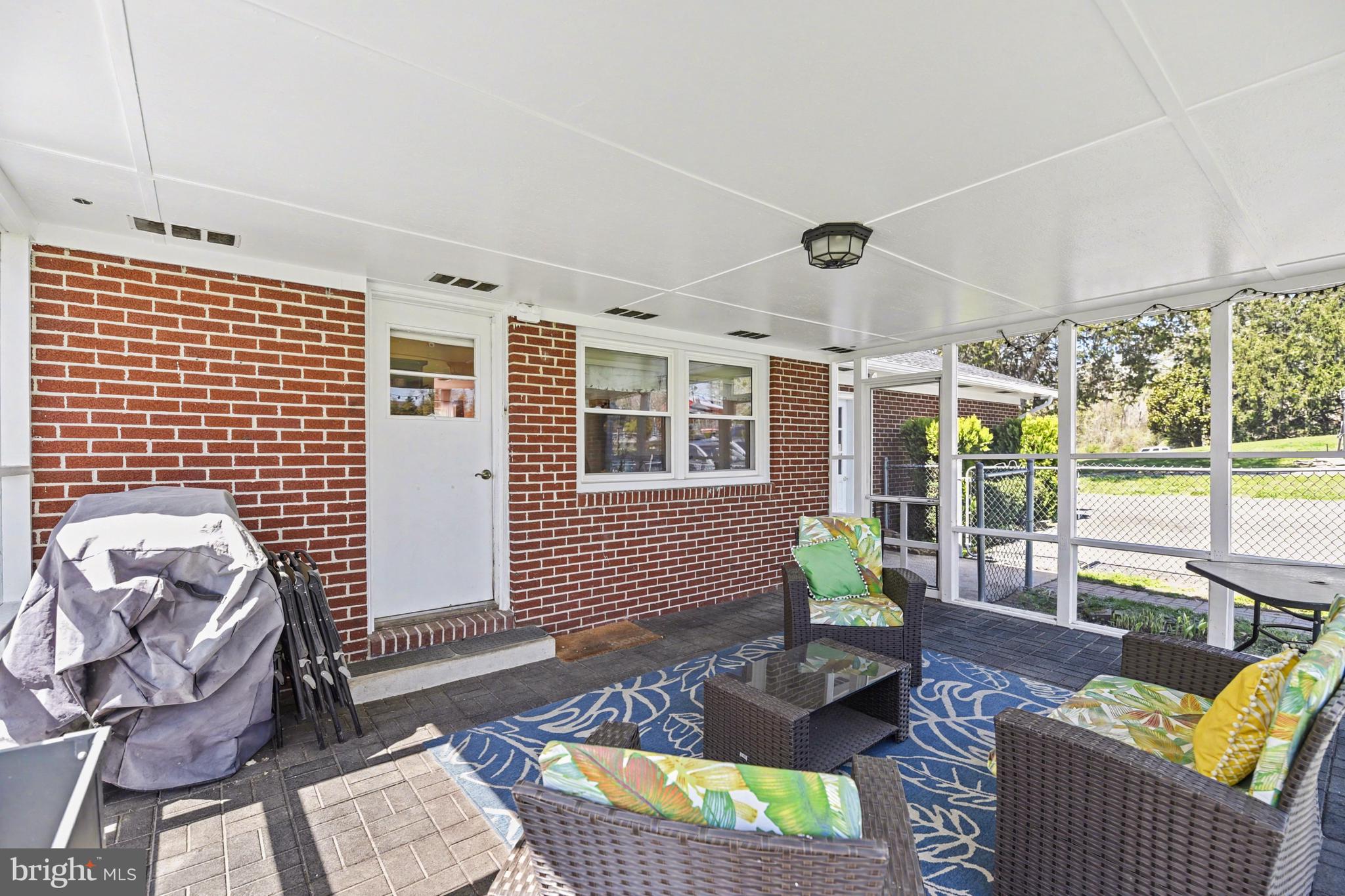 PERRY HALL MANOR - Residential