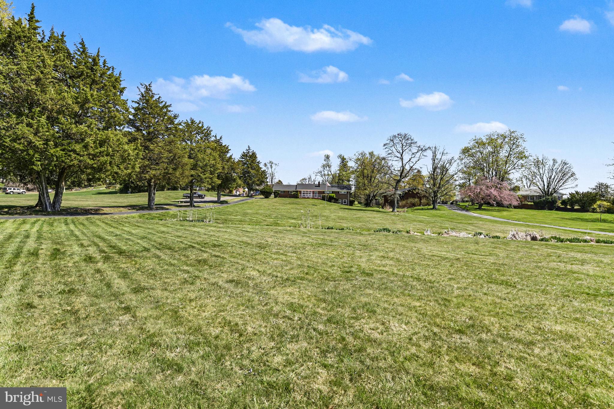 PERRY HALL MANOR - Residential