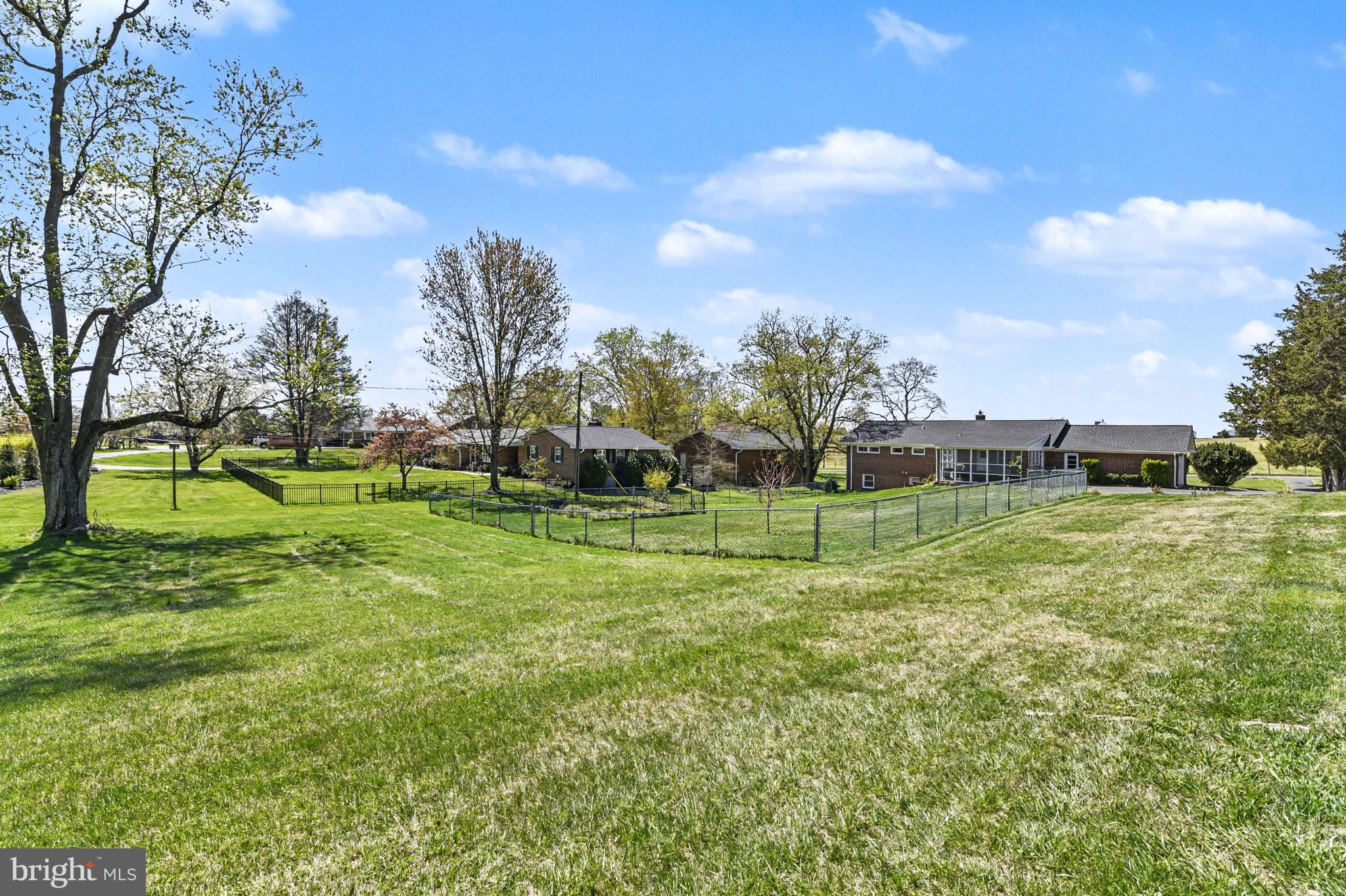 PERRY HALL MANOR - Residential