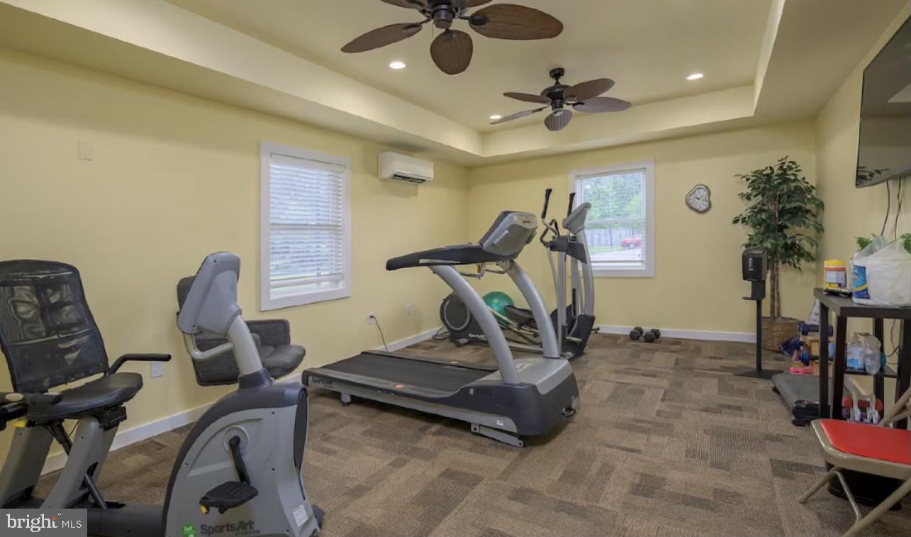 HYDE PARK - Residential