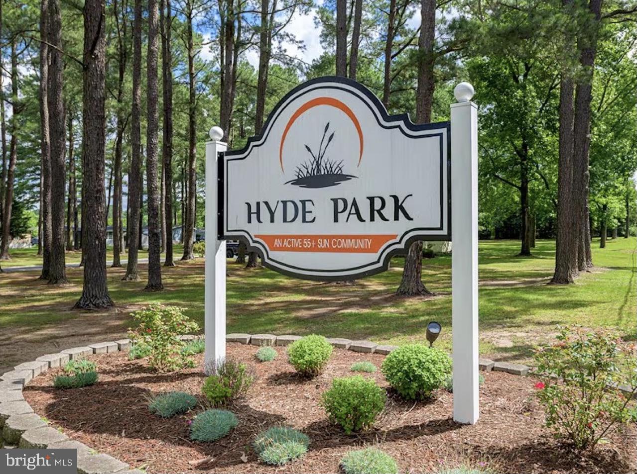 HYDE PARK - Residential