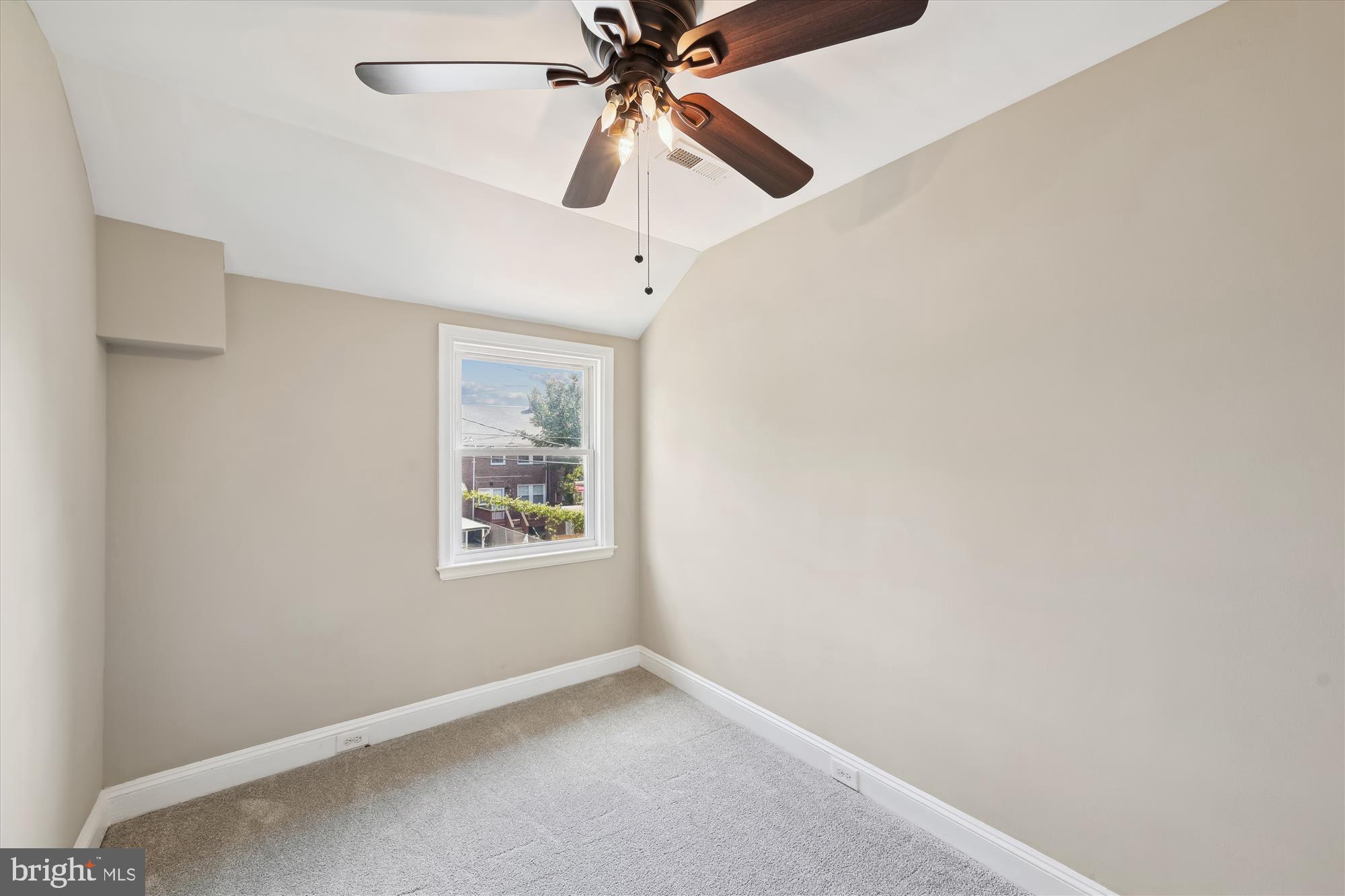 NORTHWOOD - Residential