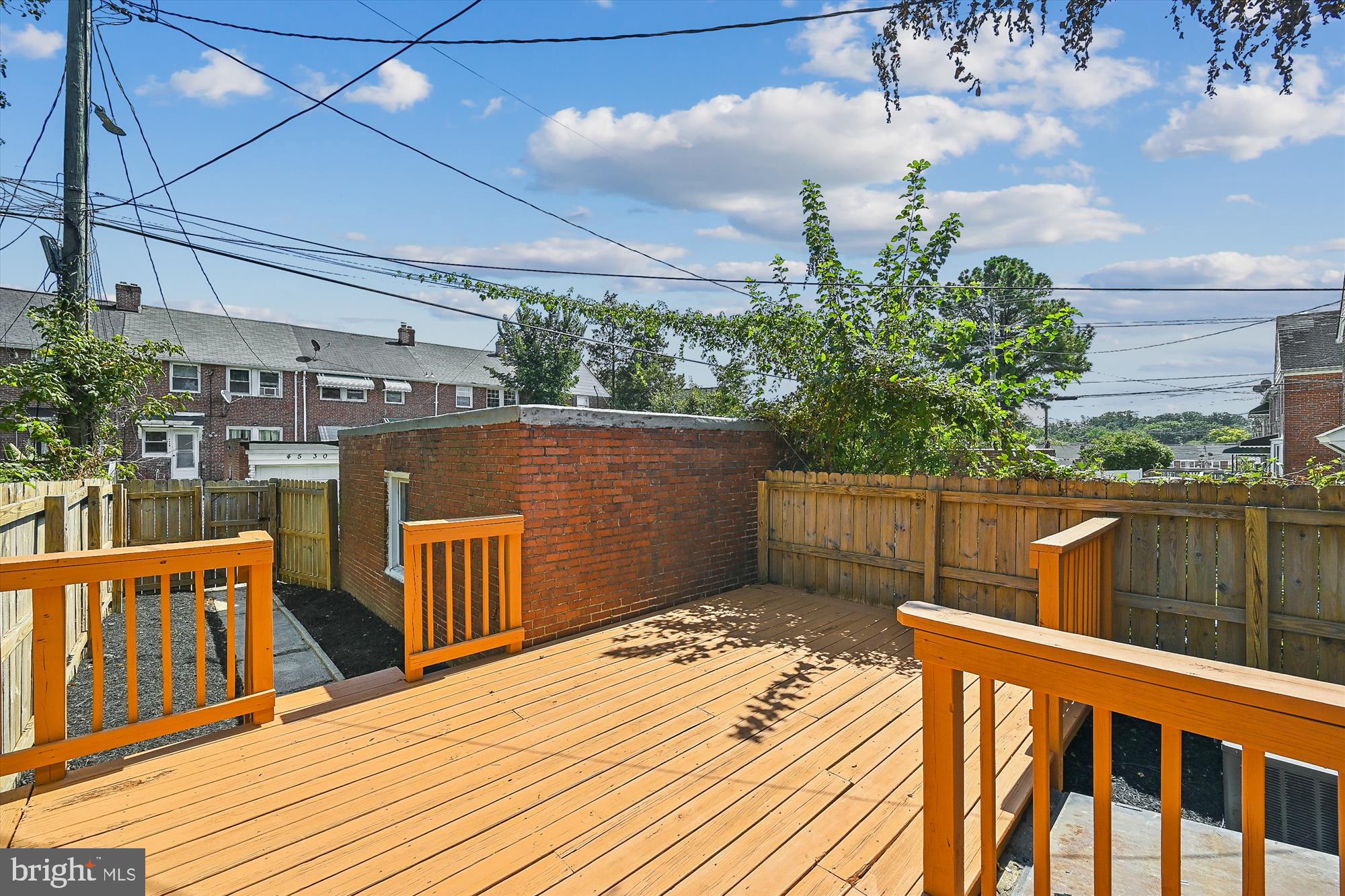 NORTHWOOD - Residential