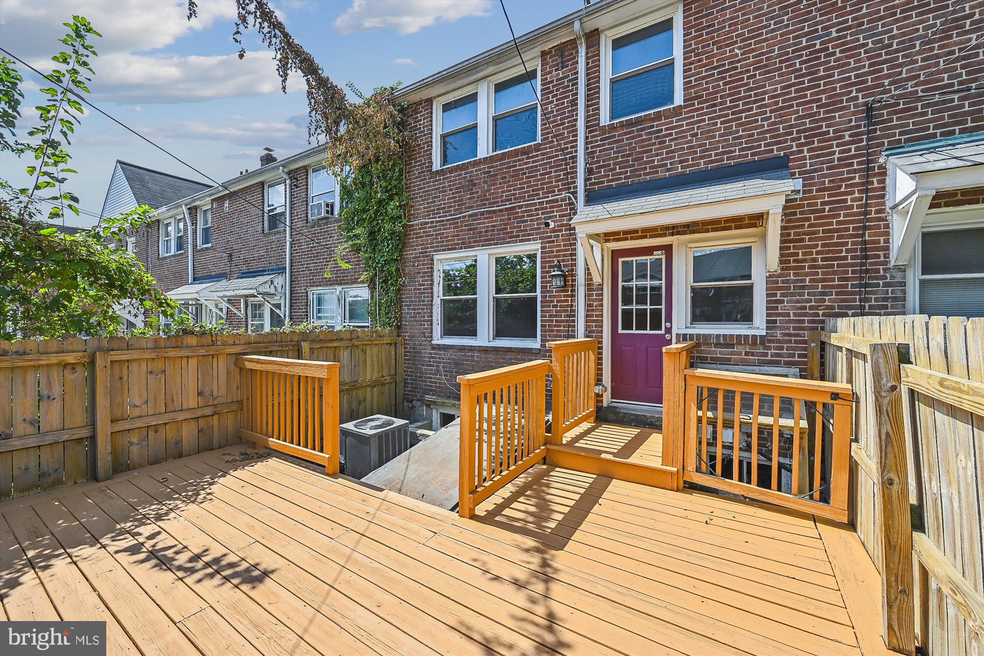 NORTHWOOD - Residential