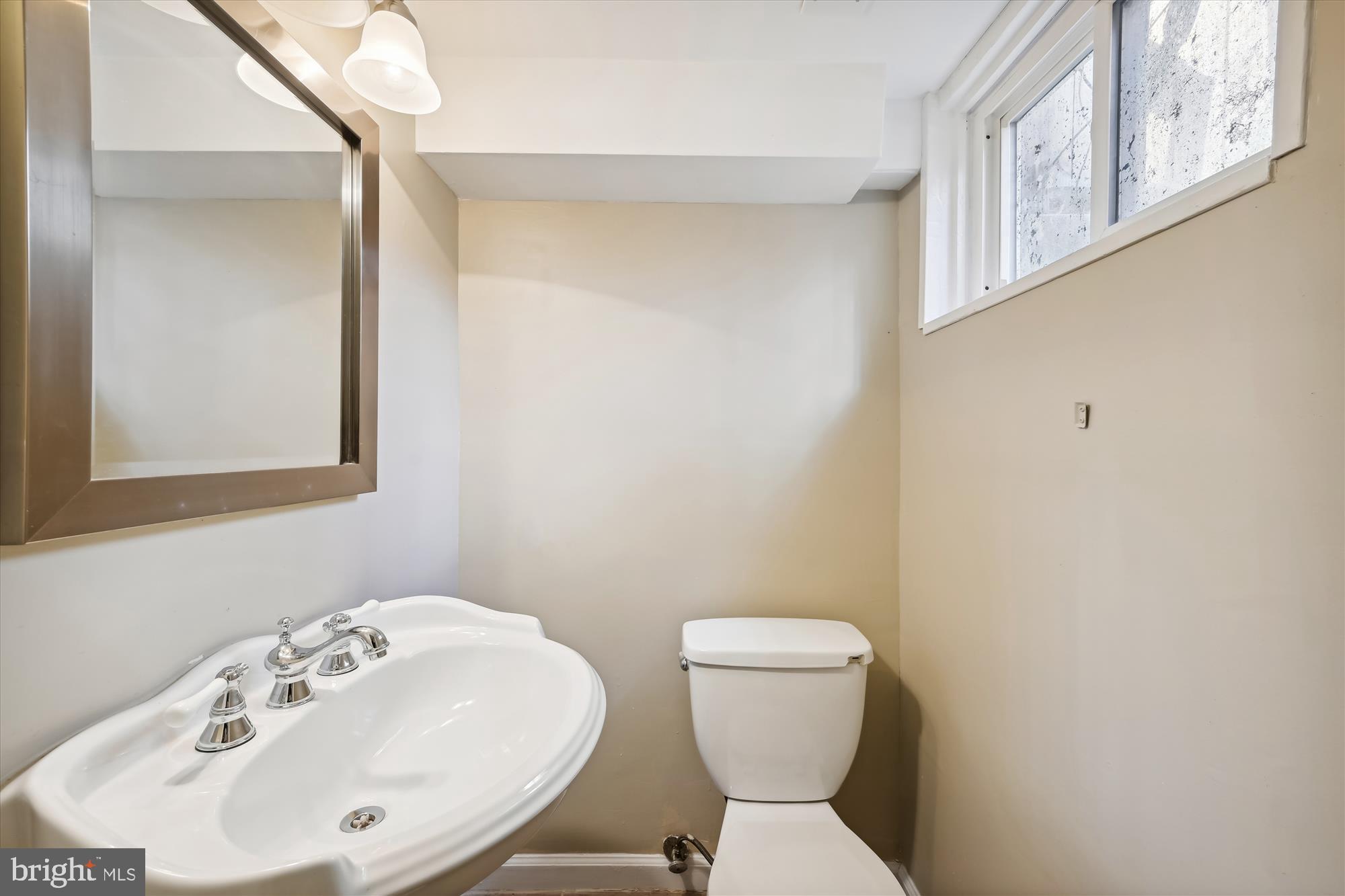 NORTHWOOD - Residential