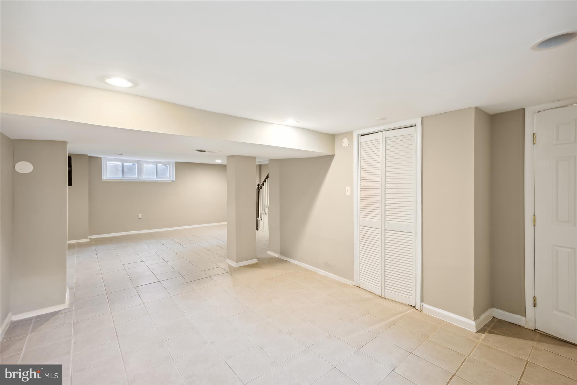 NORTHWOOD - Residential