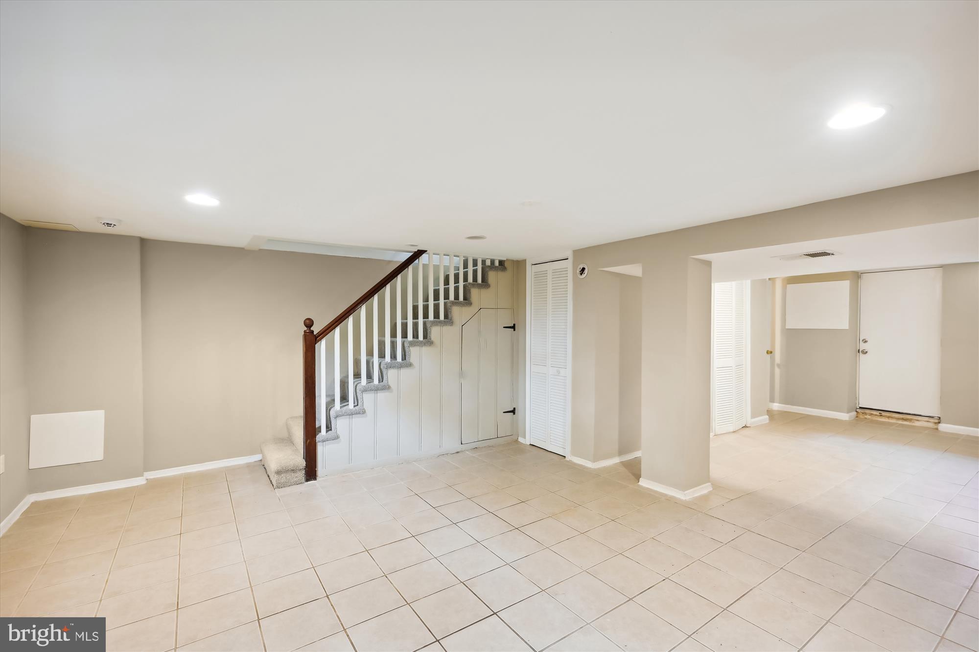 NORTHWOOD - Residential