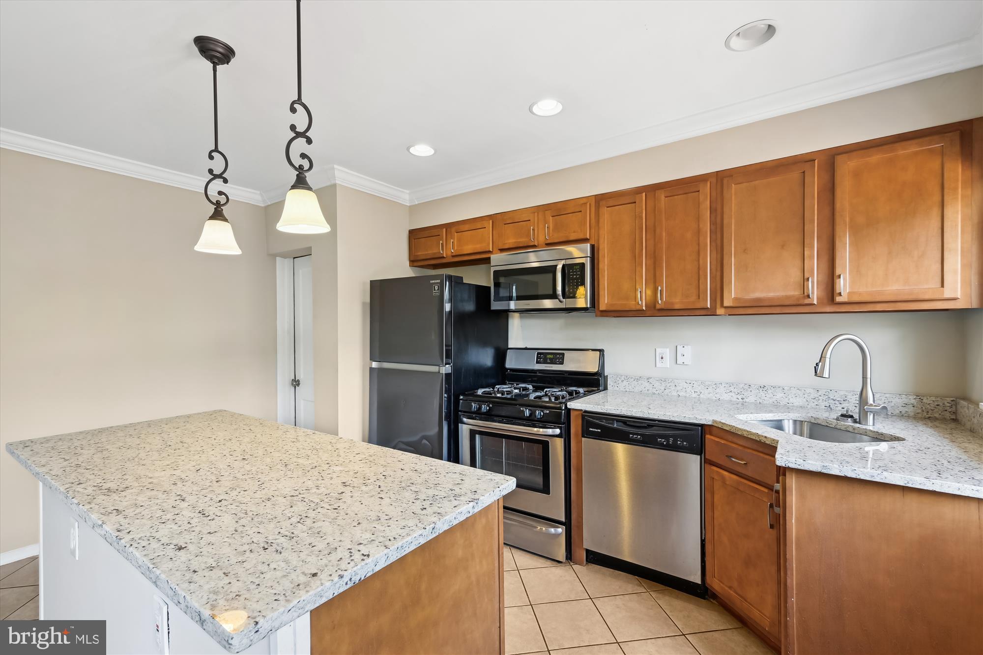 NORTHWOOD - Residential