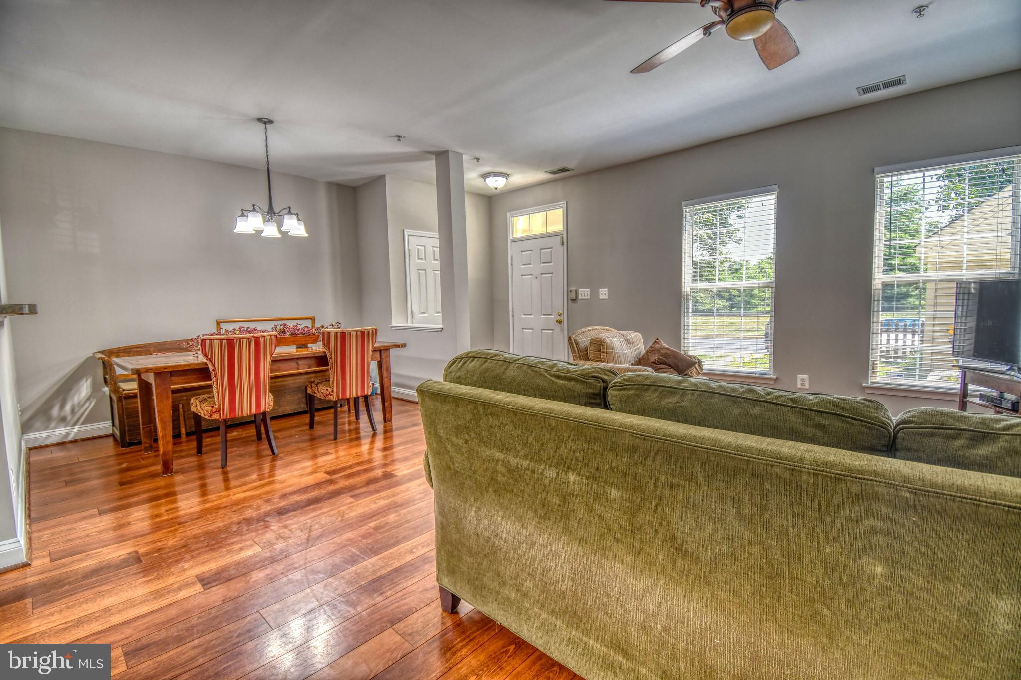 PINEY ORCHARD - Residential