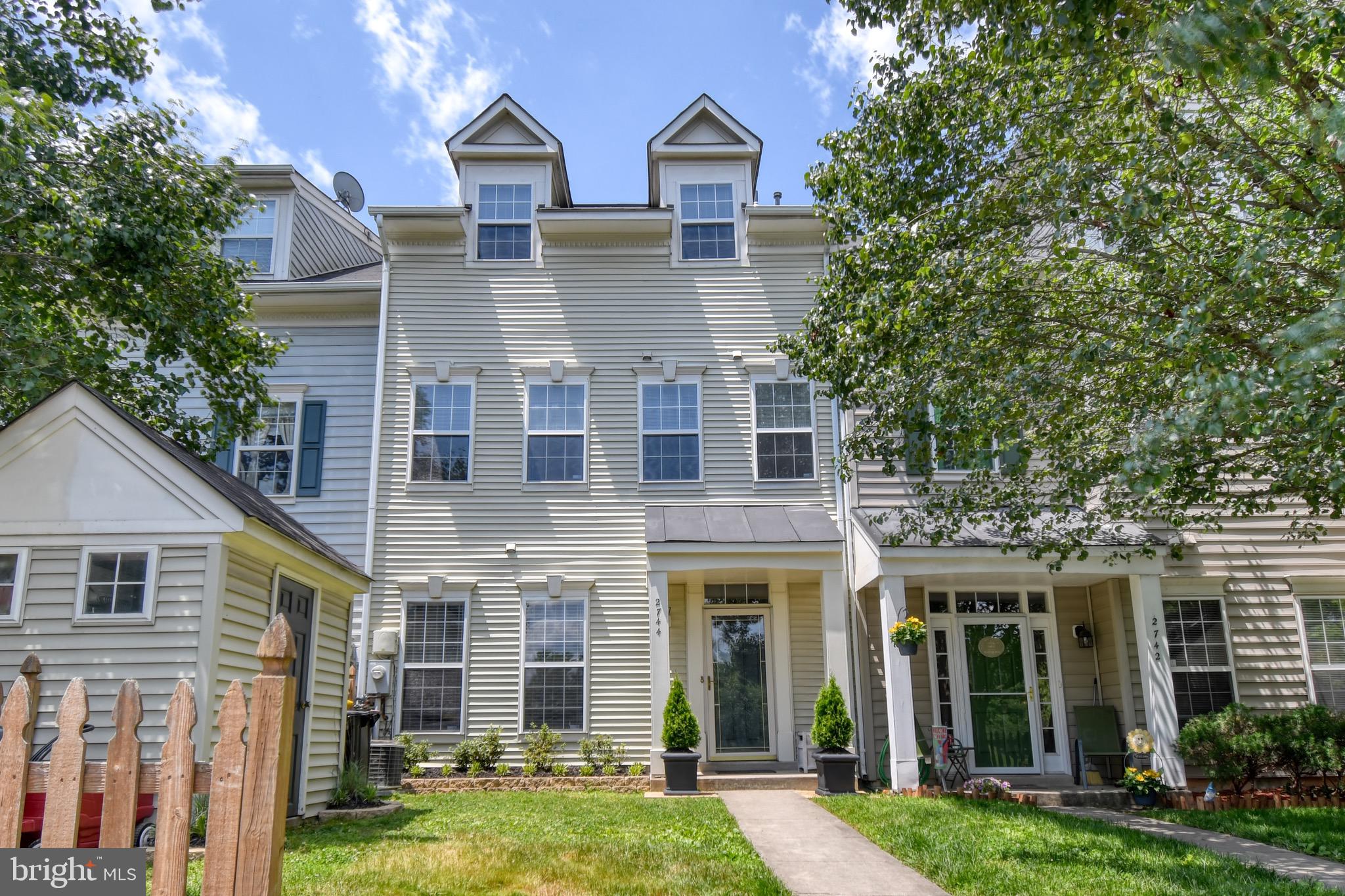 PINEY ORCHARD - Residential