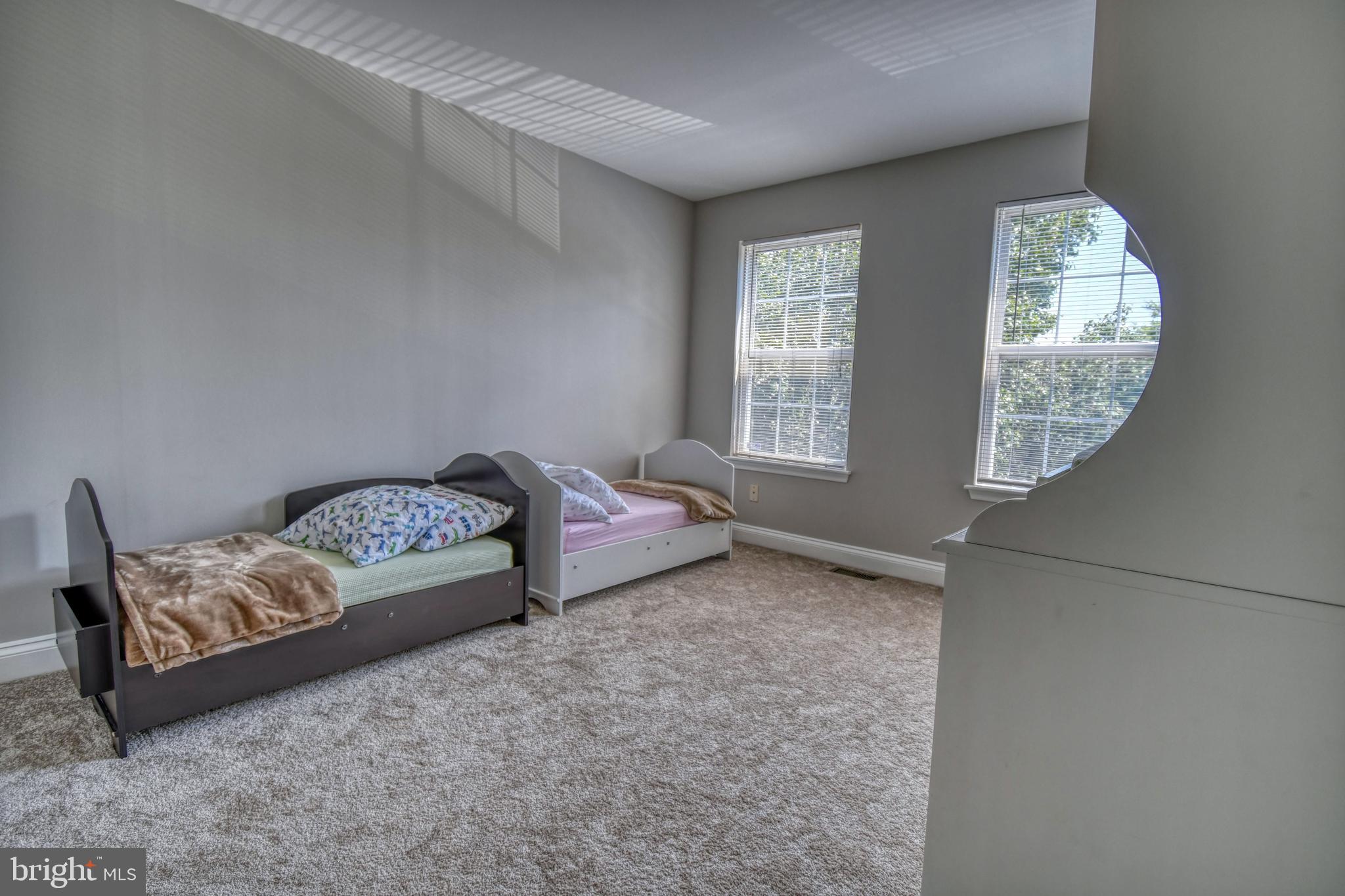 PINEY ORCHARD - Residential