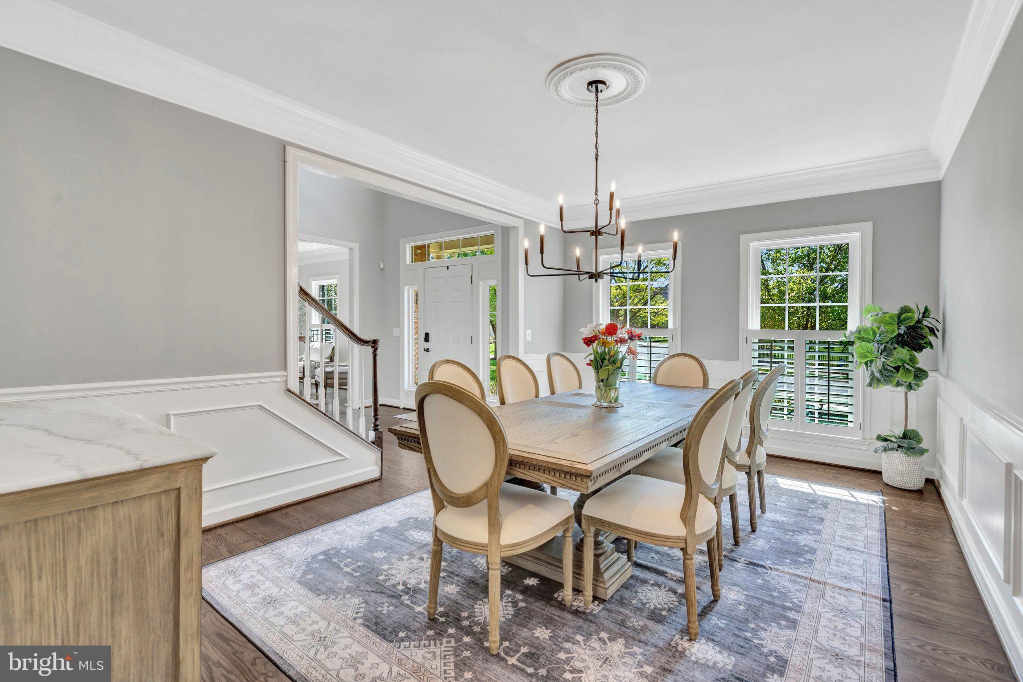 KENSINGTON MANOR - Residential