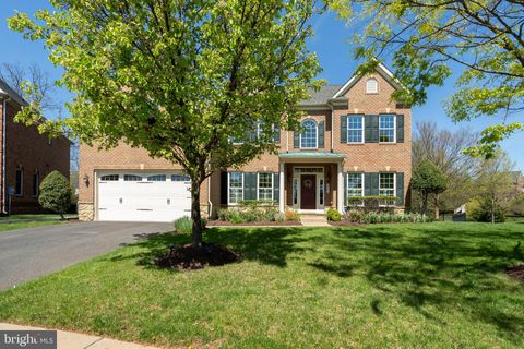Photo of 3961 Woodberry Meadow Drive, FAIRFAX, VA 22033 (MLS # VAFX2314534)