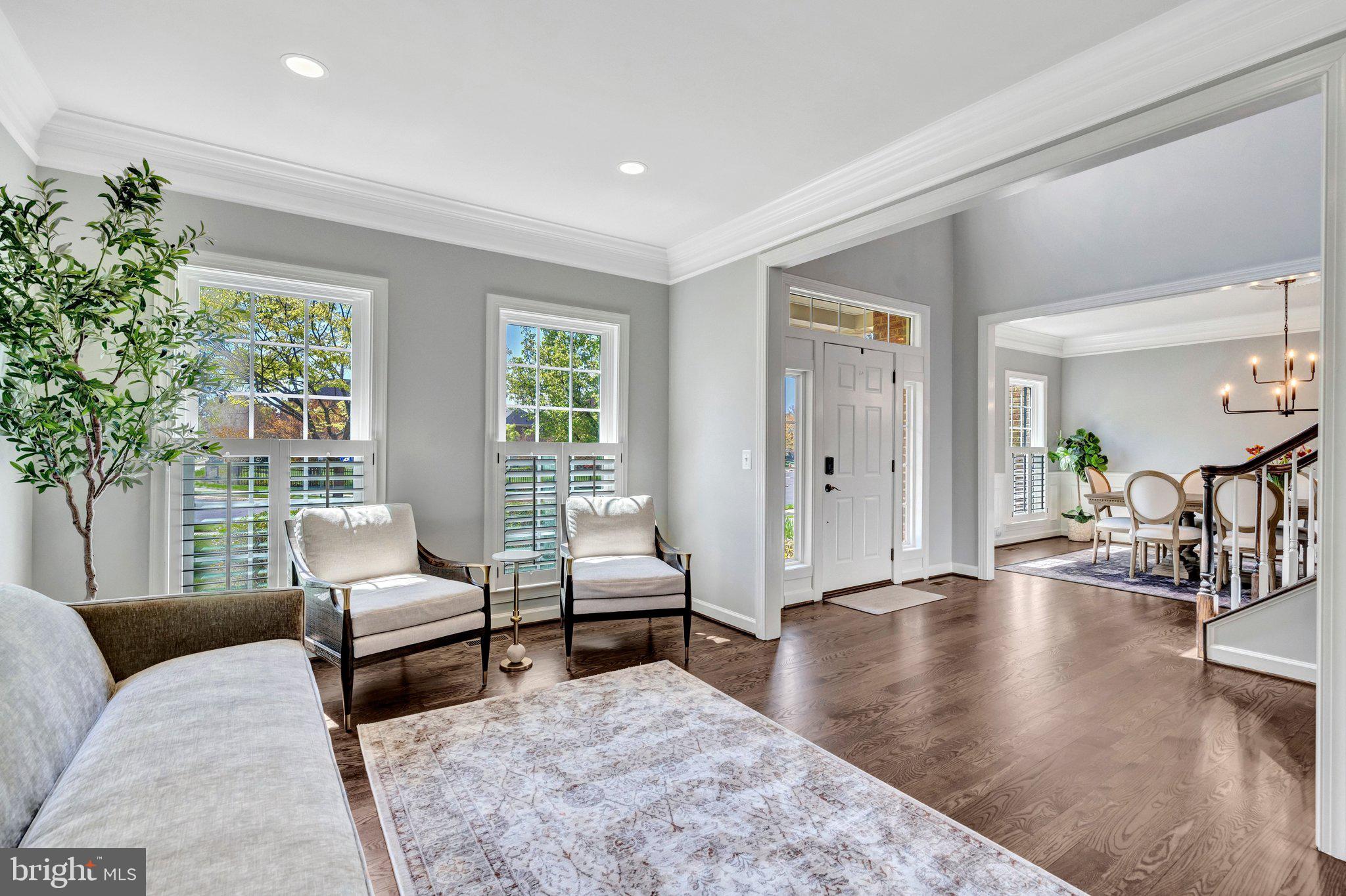 KENSINGTON MANOR - Residential