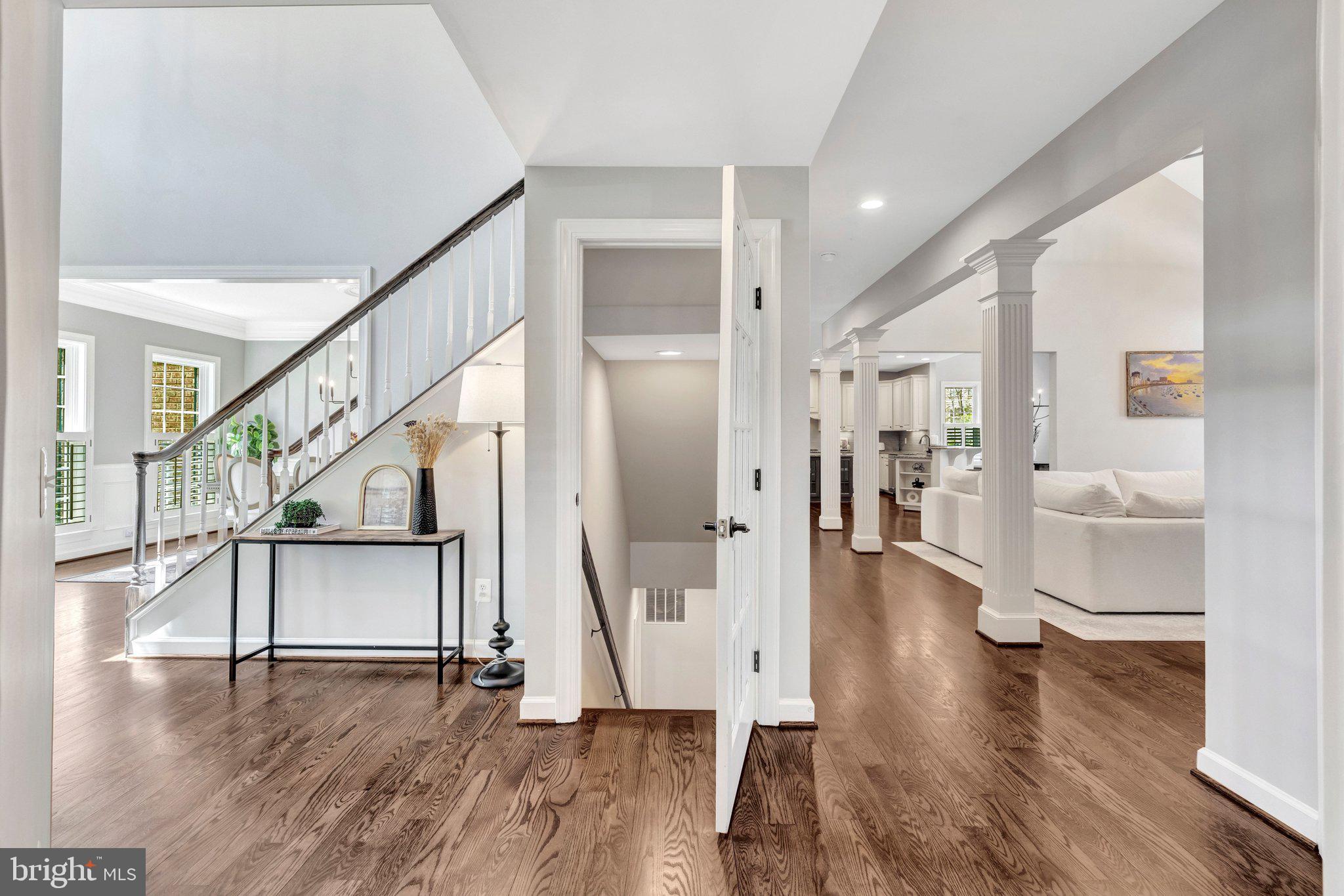 KENSINGTON MANOR - Residential