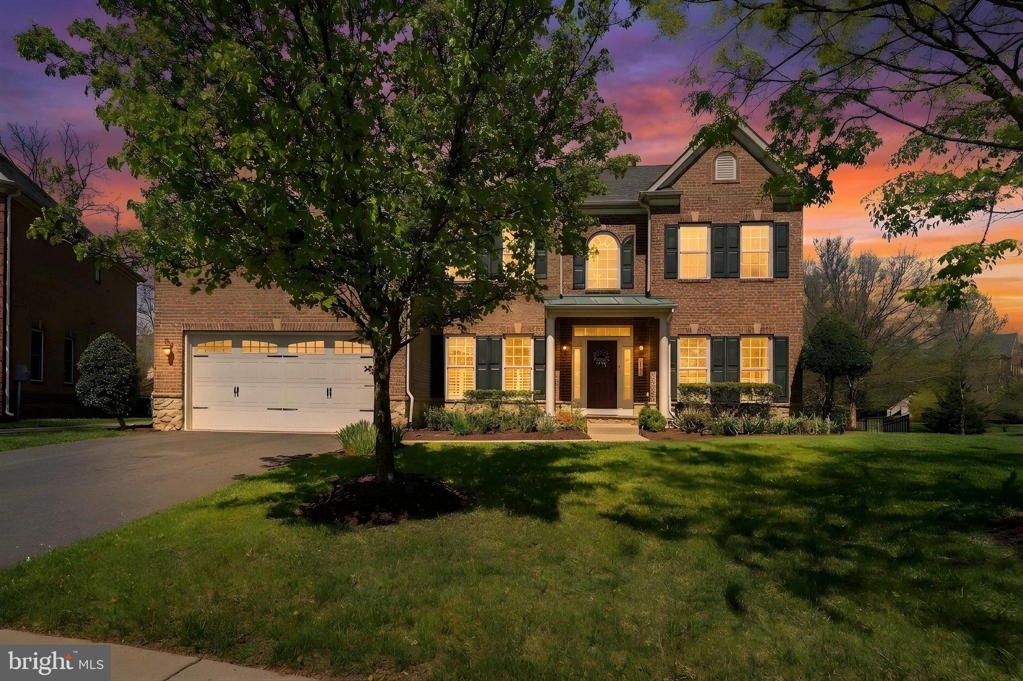 KENSINGTON MANOR - Residential
