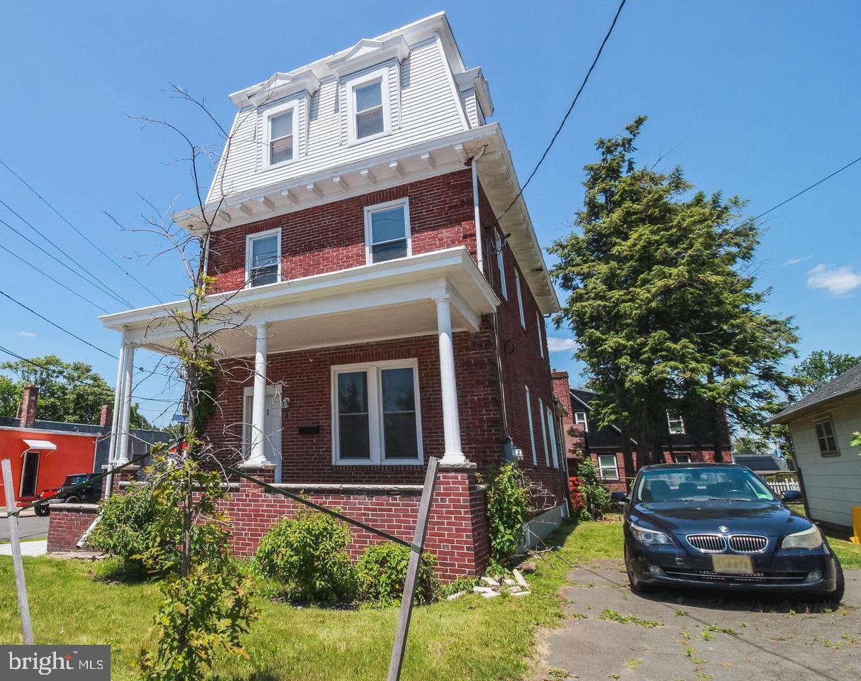 252 PARKWAY