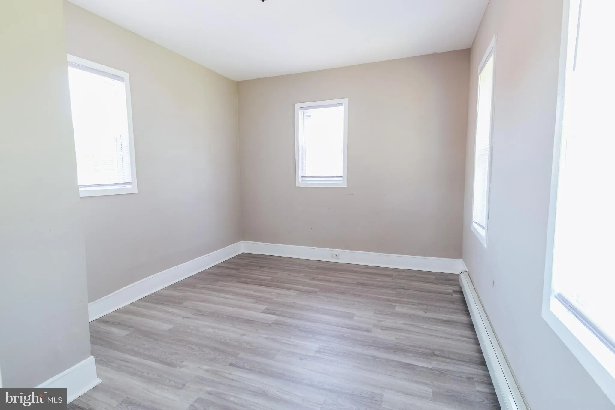 Ewing, New Jersey 08618, United States, 10 Bedrooms Bedrooms, ,Residential,Active,166939