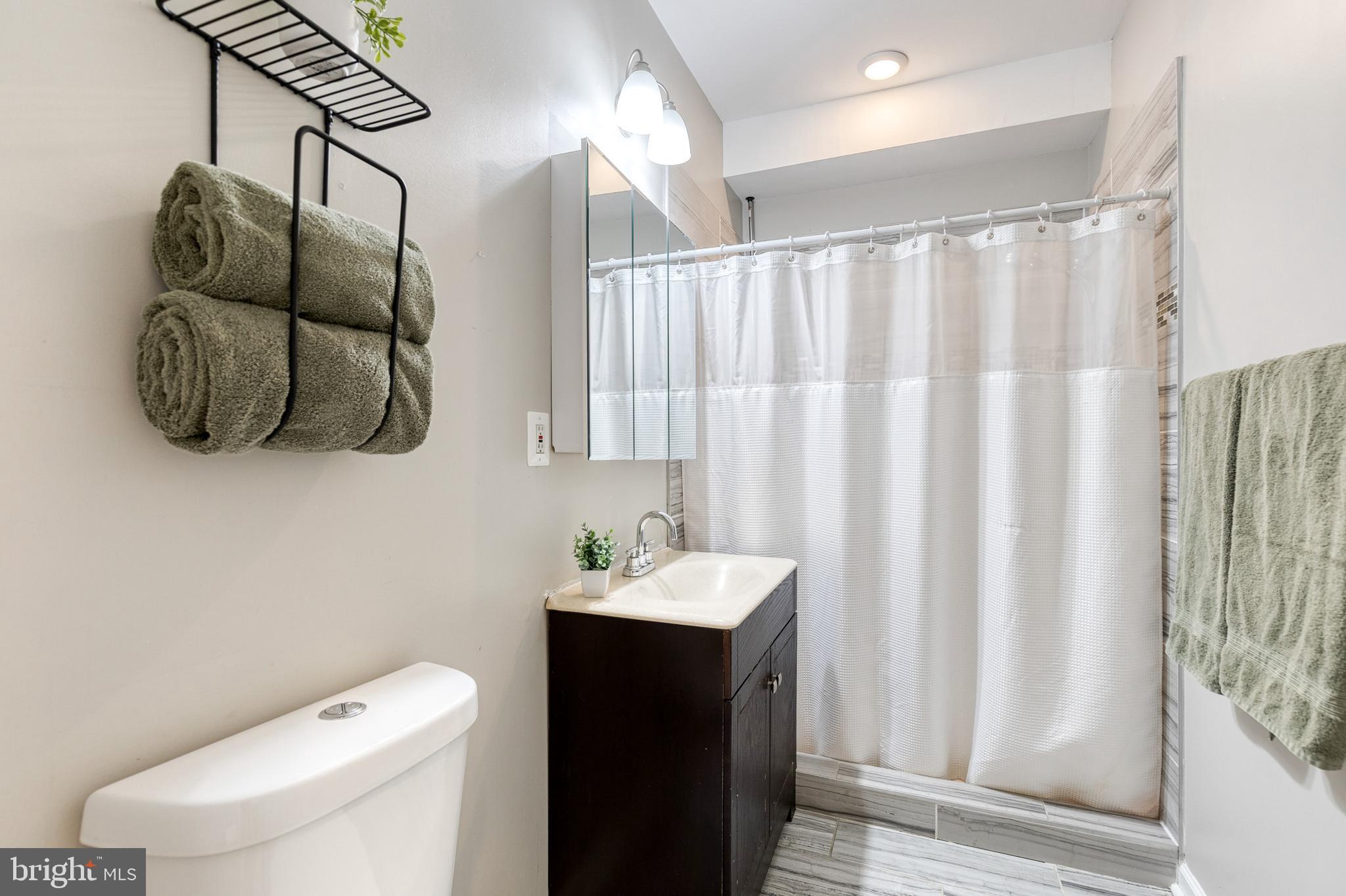 GREEKTOWN - Residential