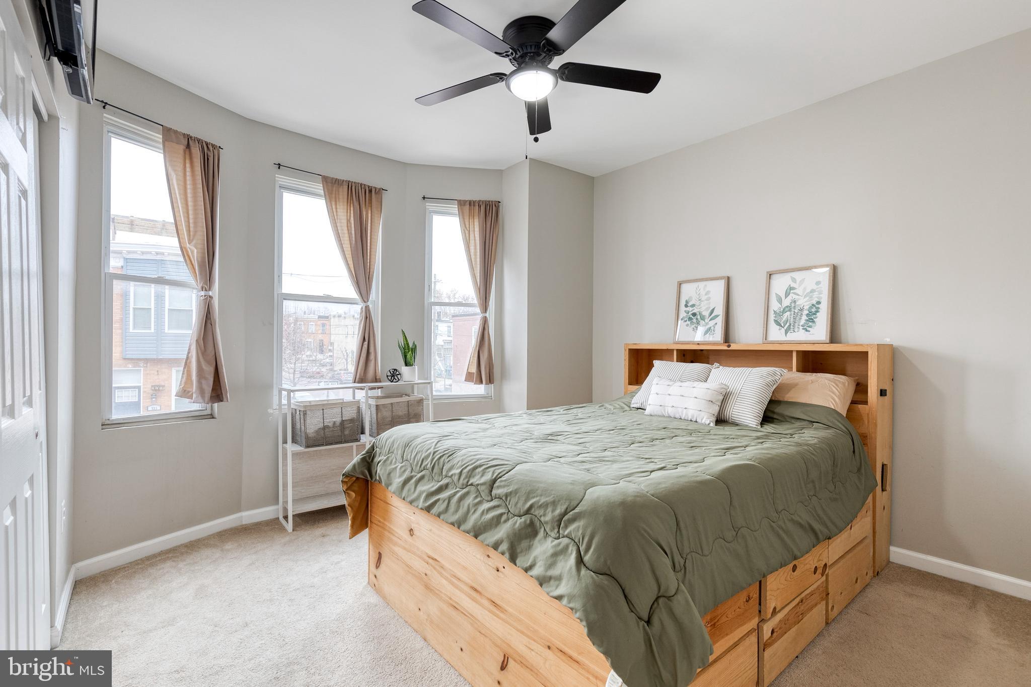 GREEKTOWN - Residential