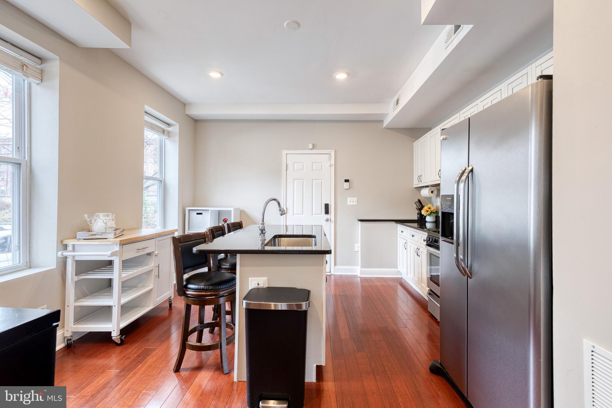 GREEKTOWN - Residential