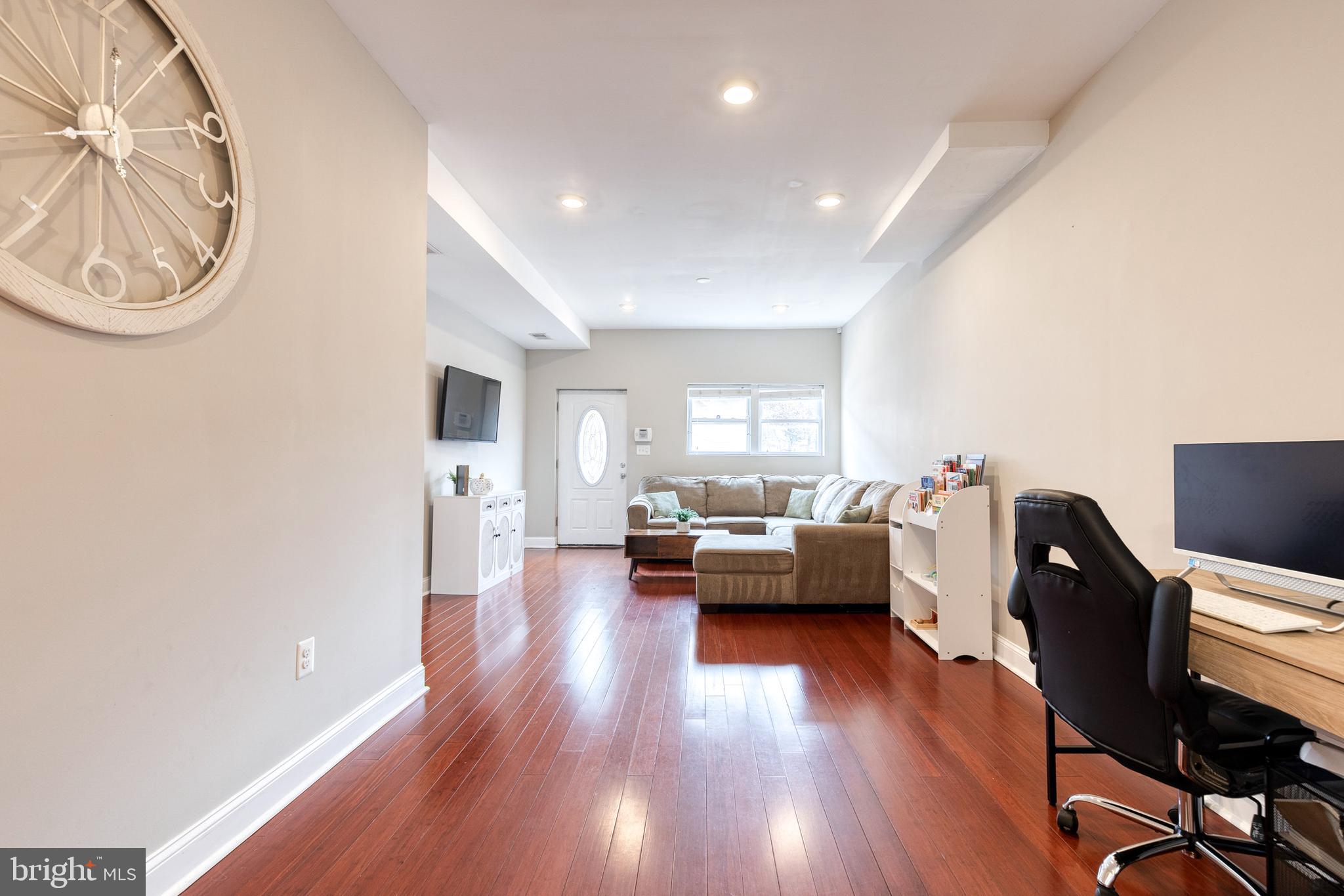 GREEKTOWN - Residential