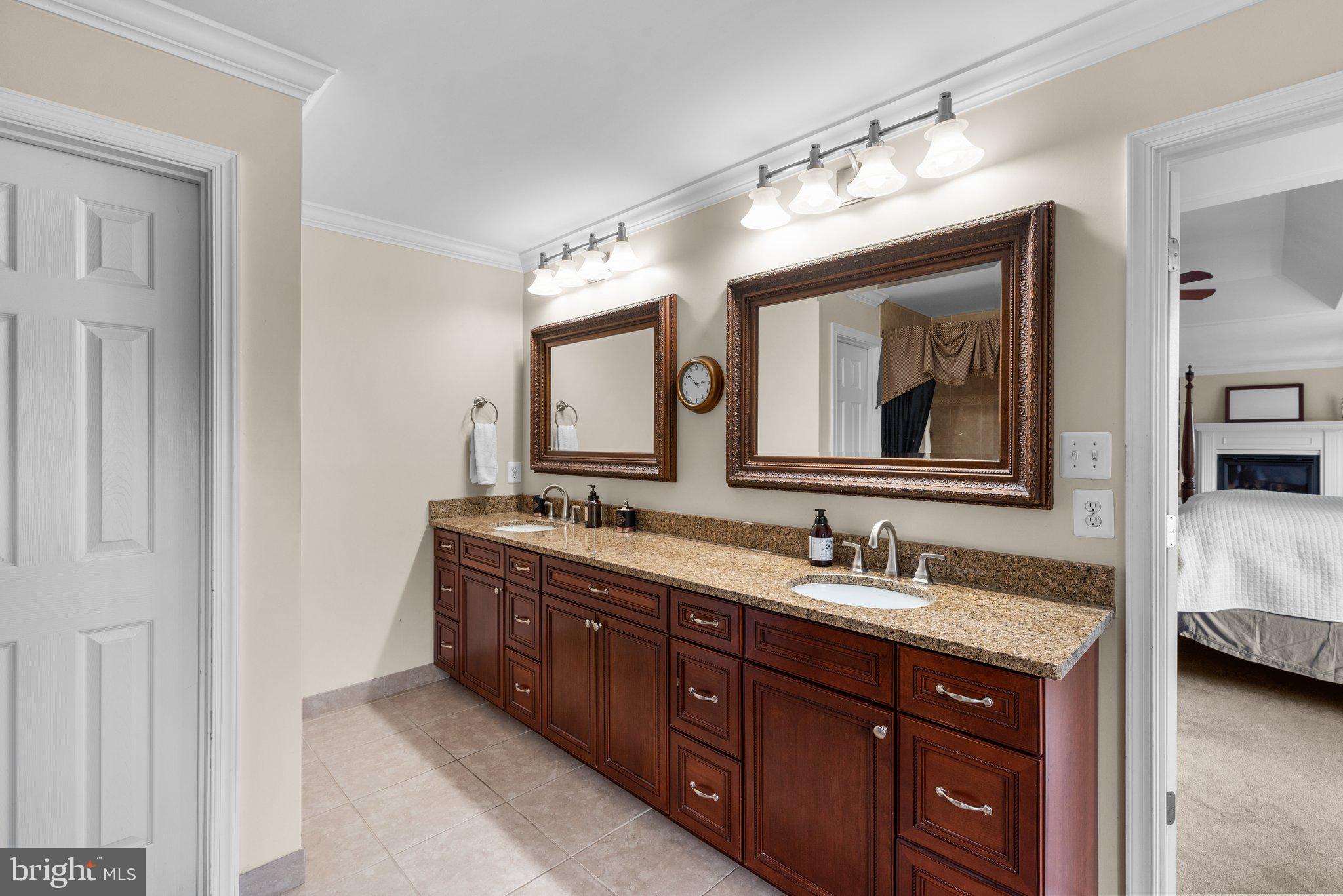 DAMASCUS OUTSIDE - Residential