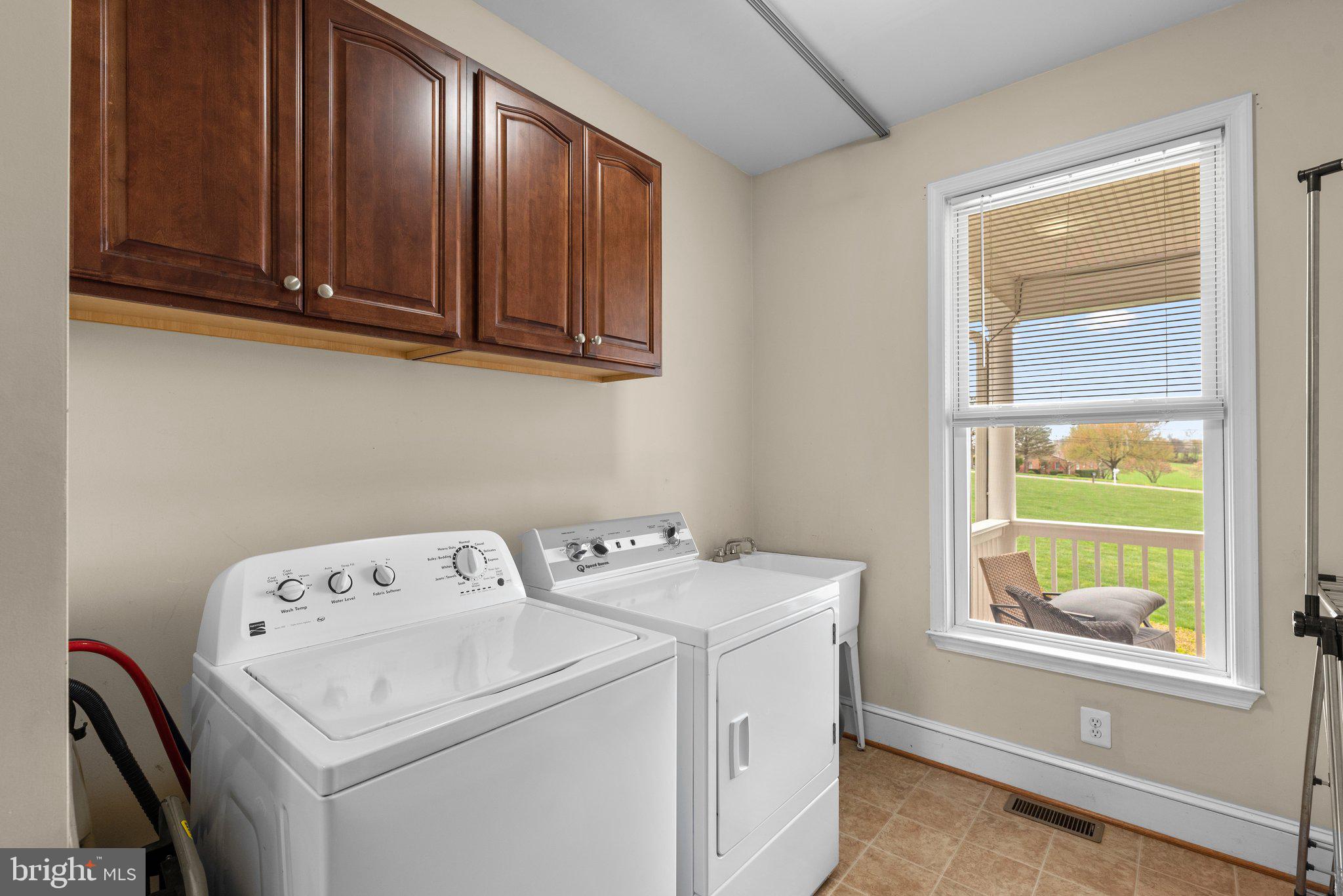 DAMASCUS OUTSIDE - Residential