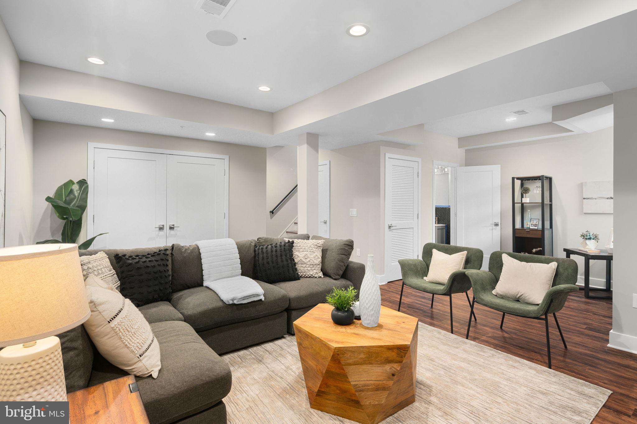 WEST POPLAR - Residential