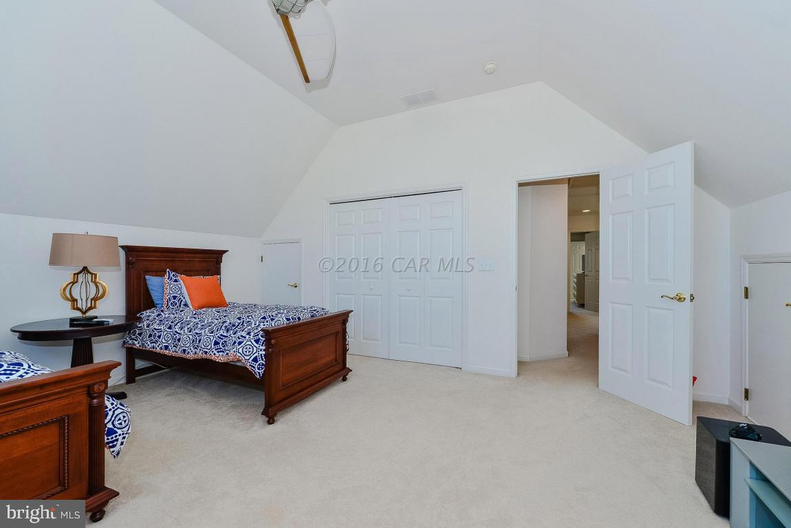 HERON HARBOUR - Residential