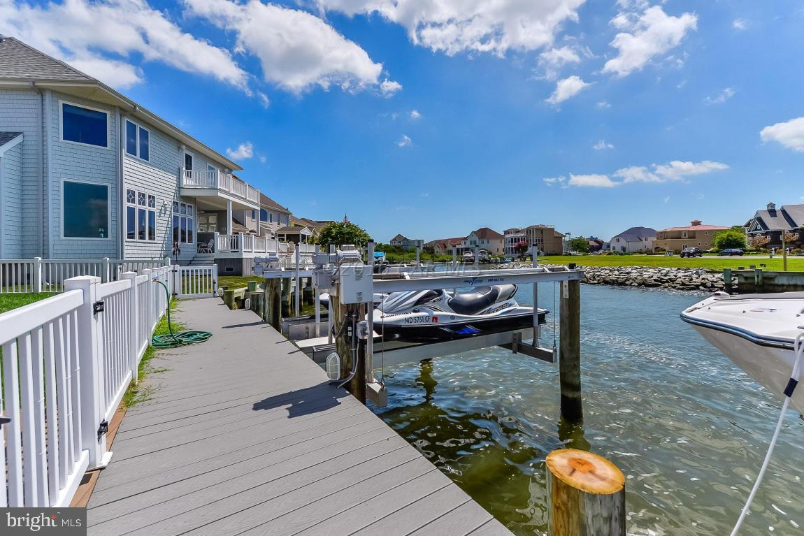 HERON HARBOUR - Residential