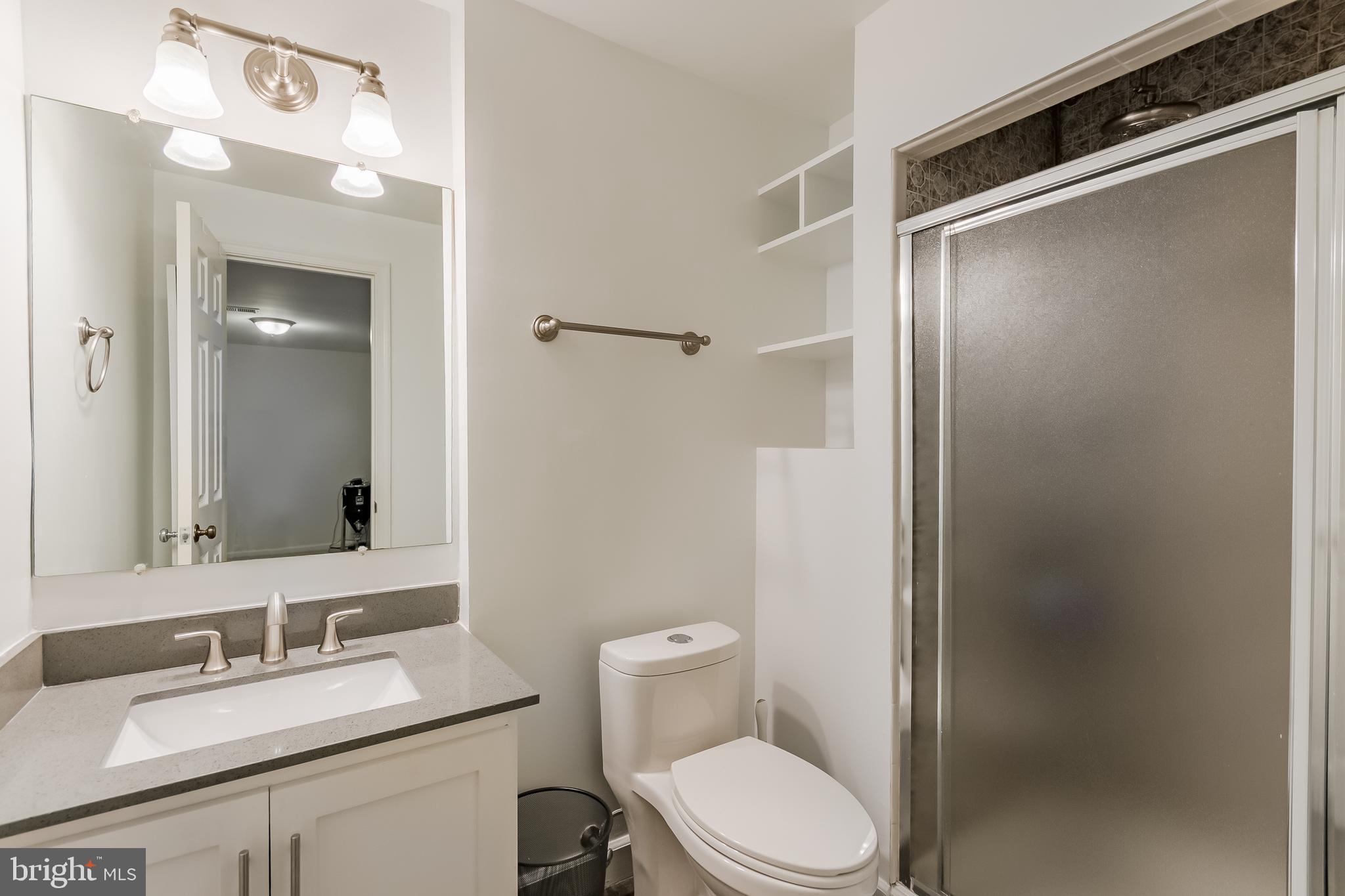 LAKE DEVEREUX - Residential