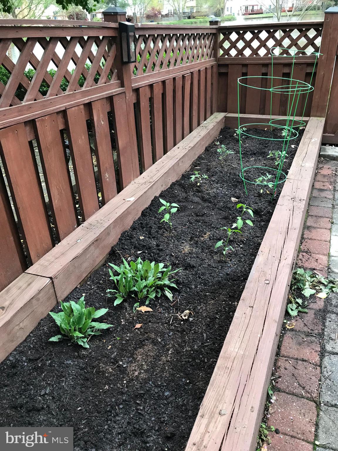 LAKE DEVEREUX - Residential