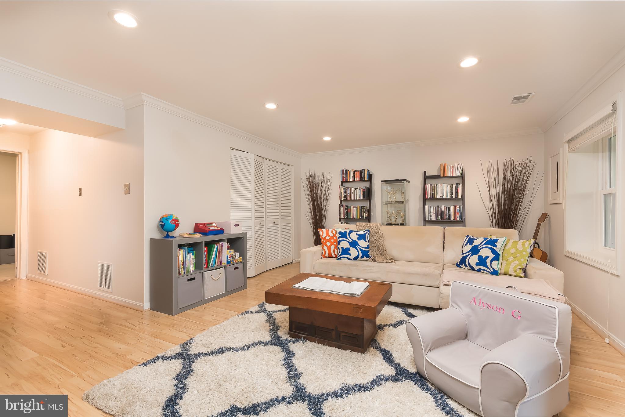 LAKE DEVEREUX - Residential