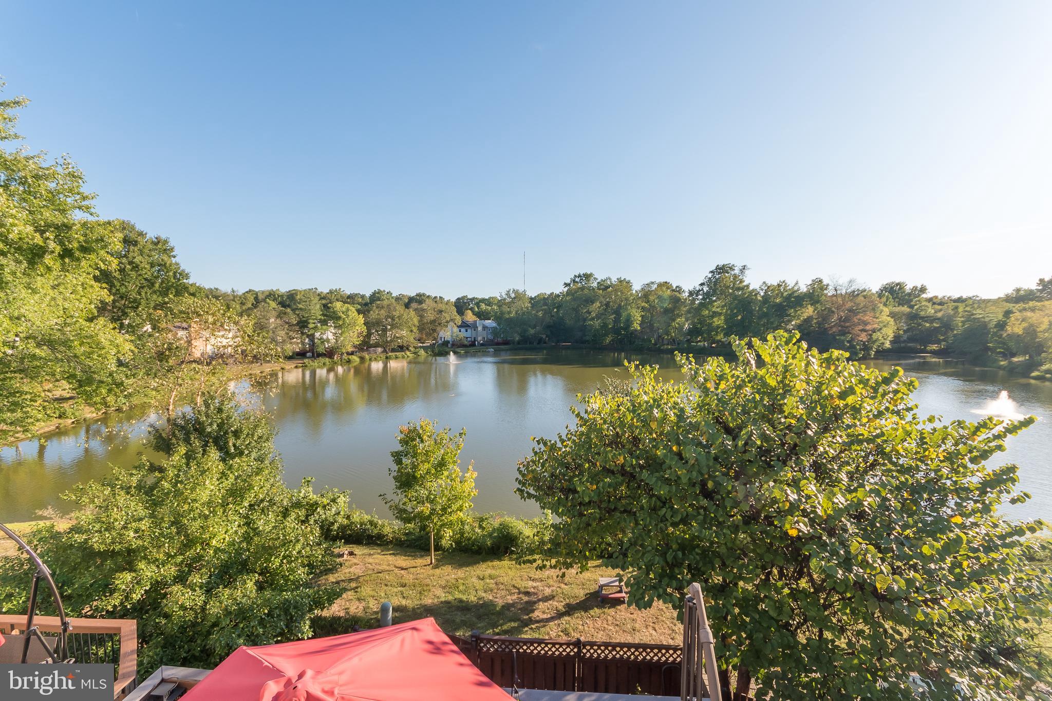 LAKE DEVEREUX - Residential