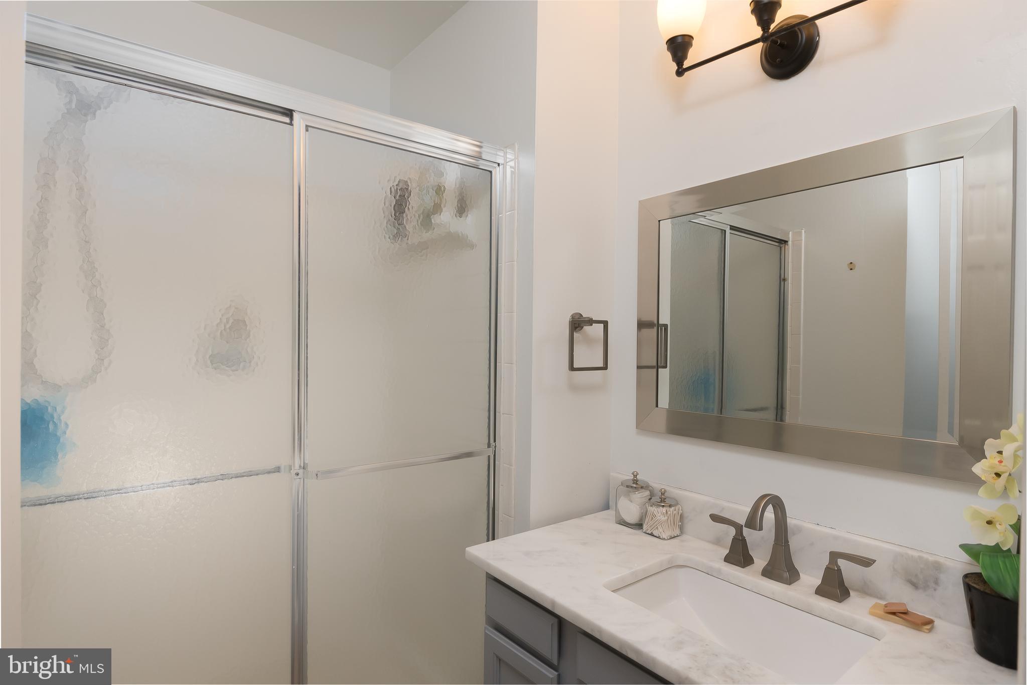 LAKE DEVEREUX - Residential