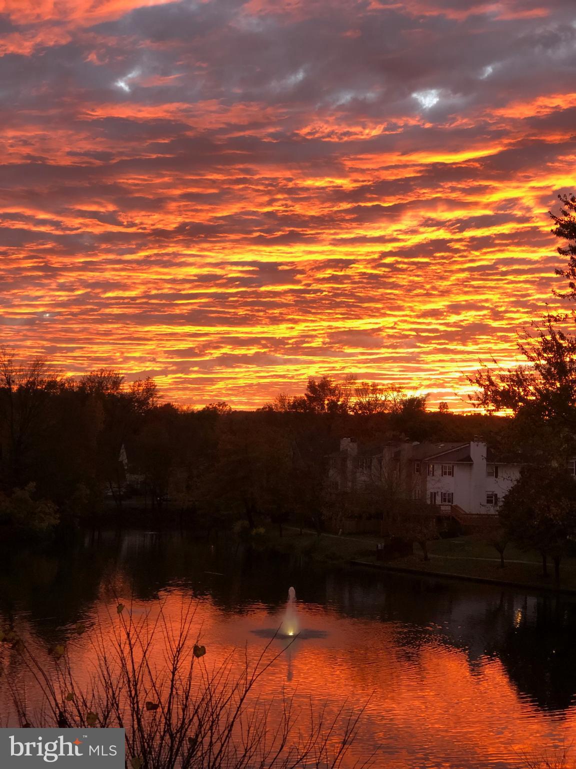 LAKE DEVEREUX - Residential